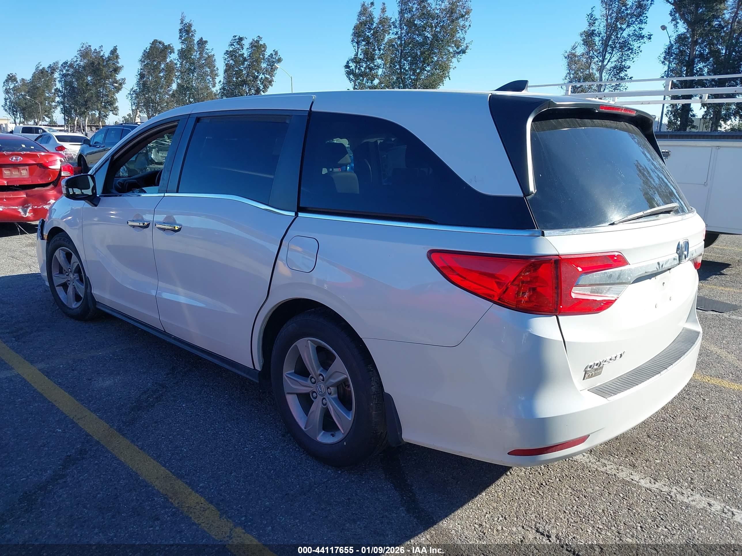 HONDA ODYSSEY image 3