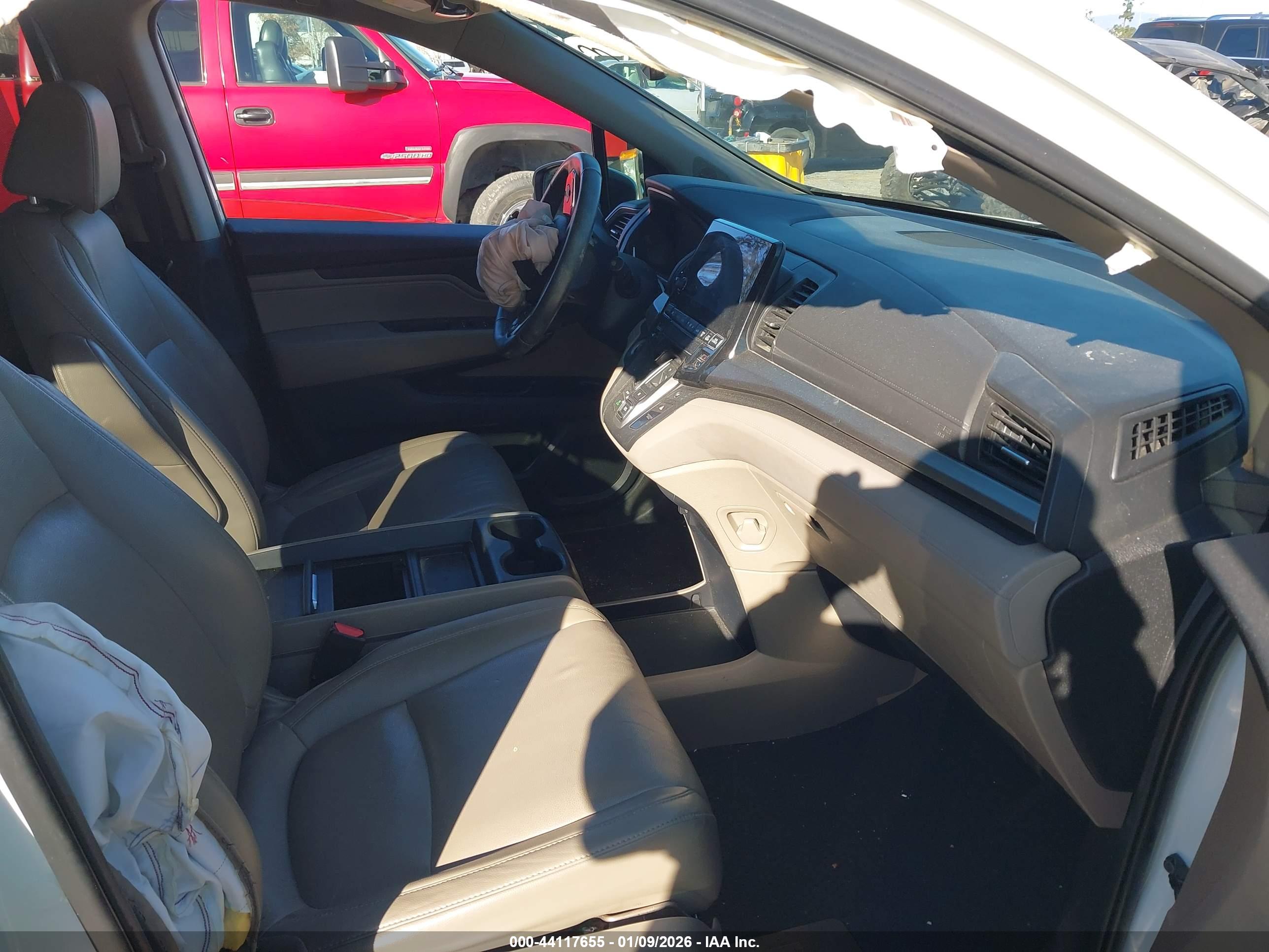 HONDA ODYSSEY image 5