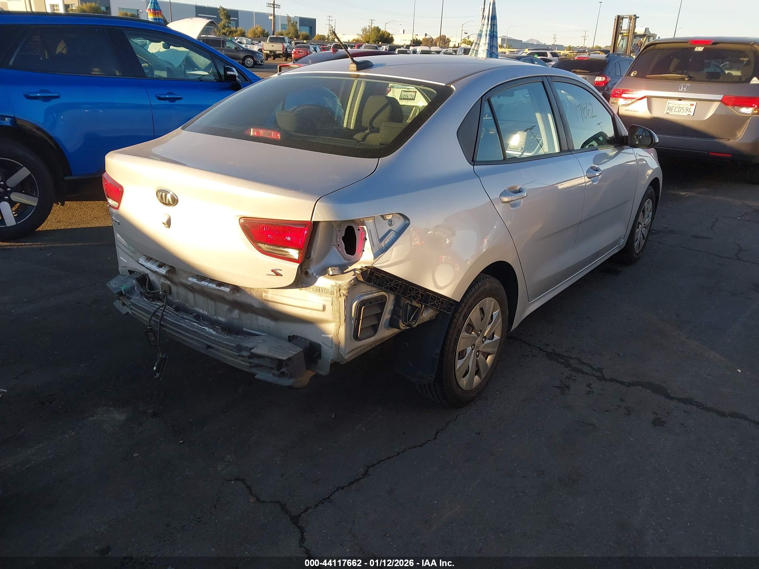 KIA RIO image 4