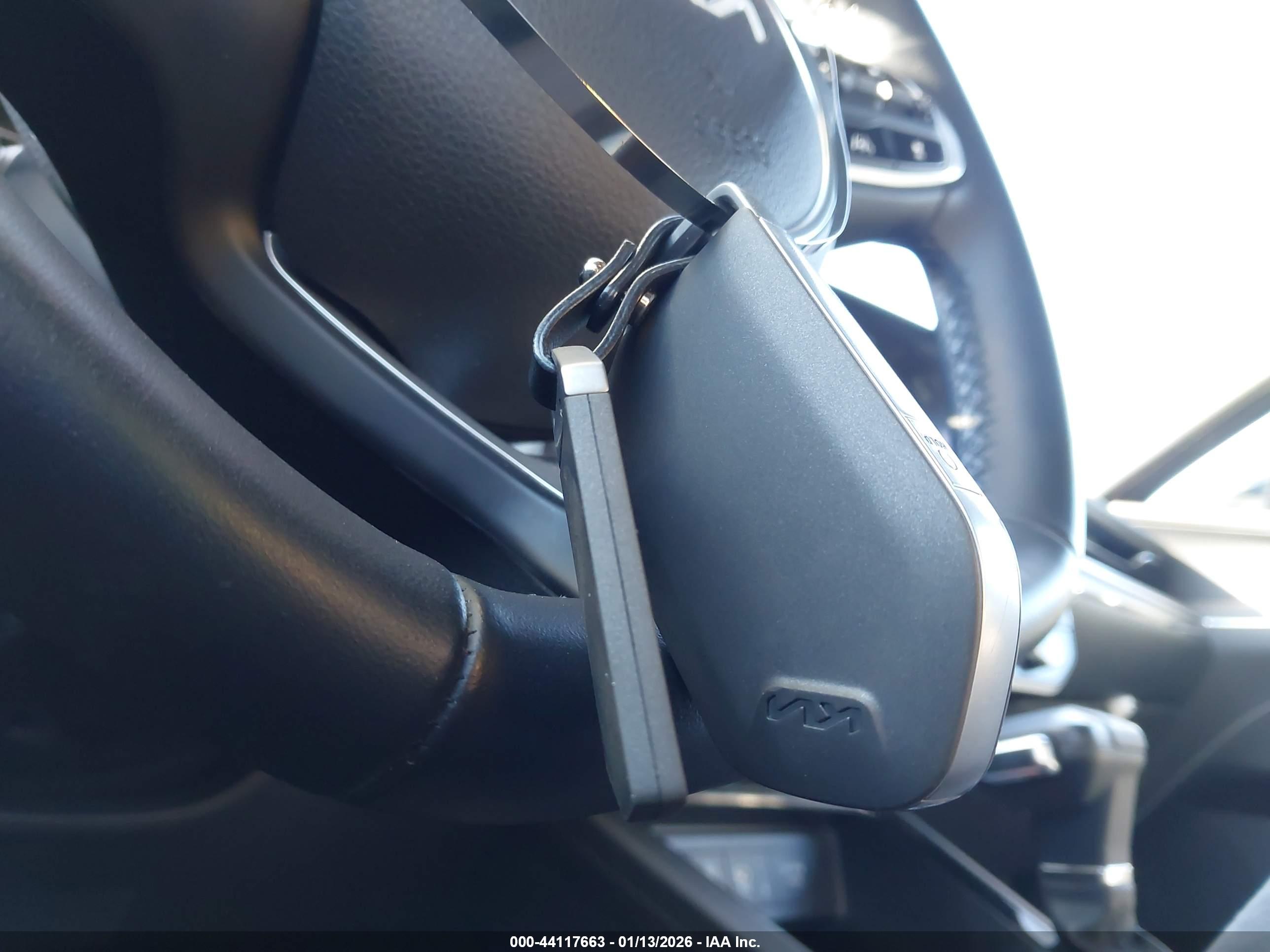 KIA K5 image 11