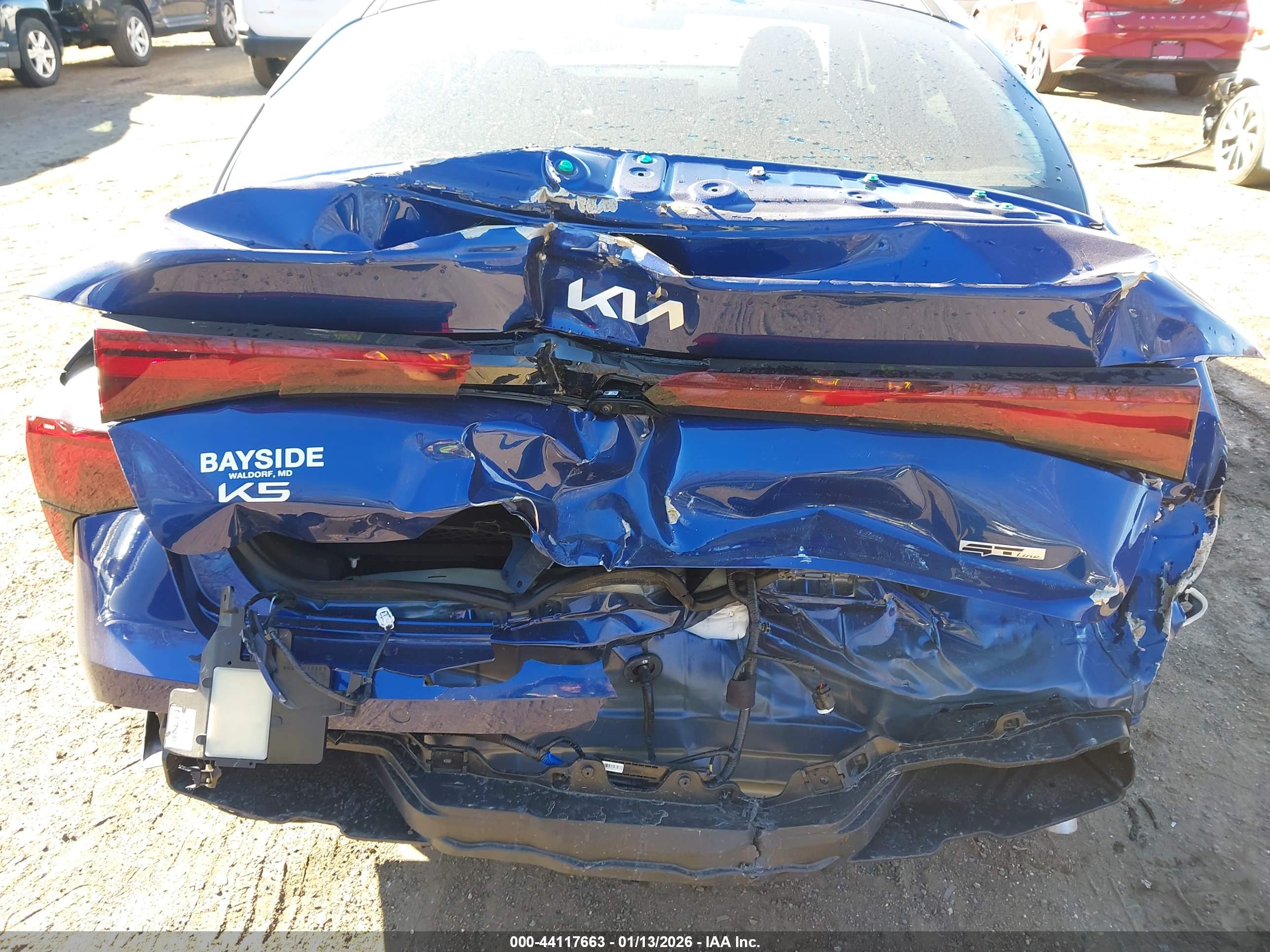 KIA K5 image 6