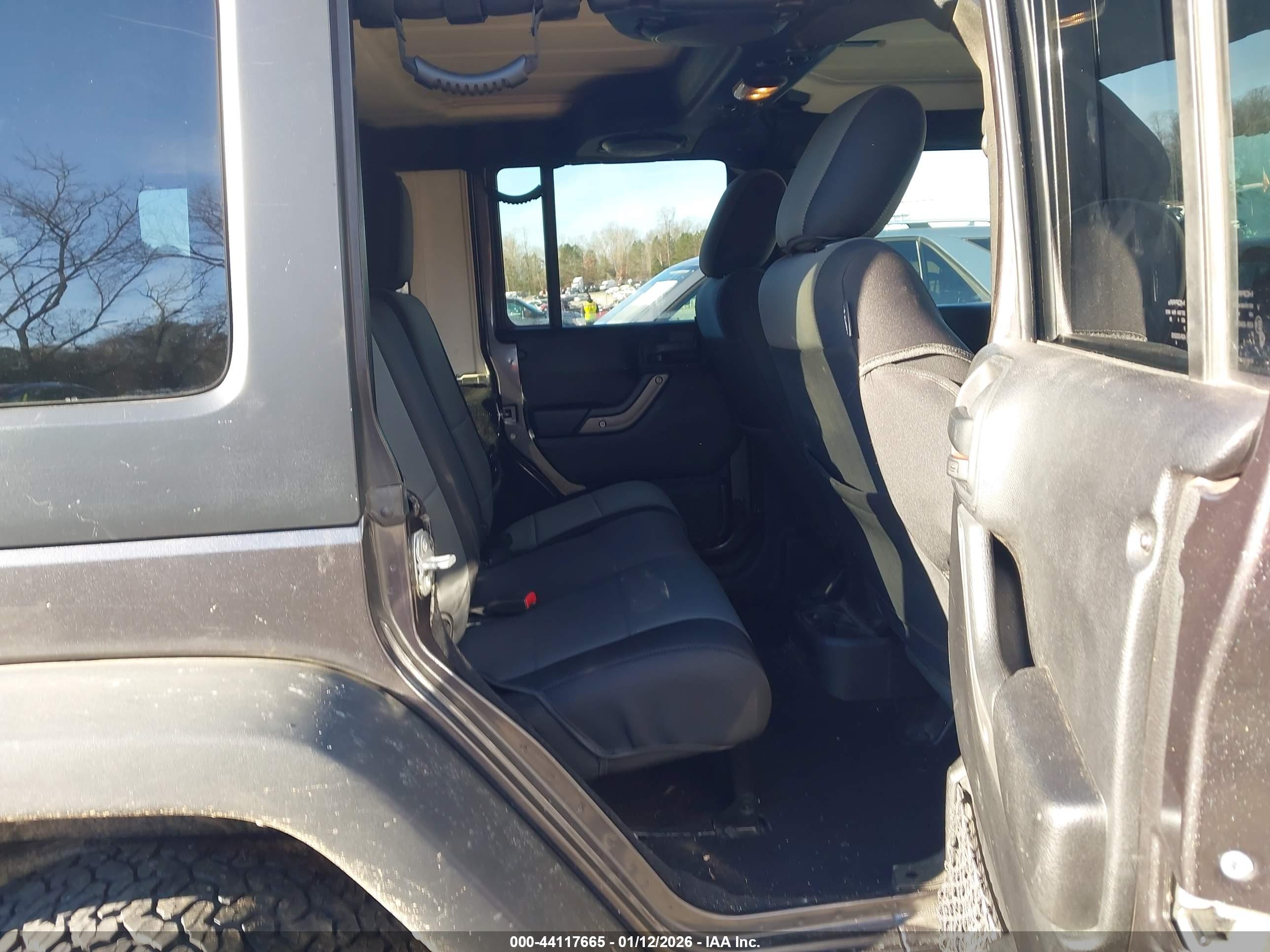 JEEP WRANGLER image 8