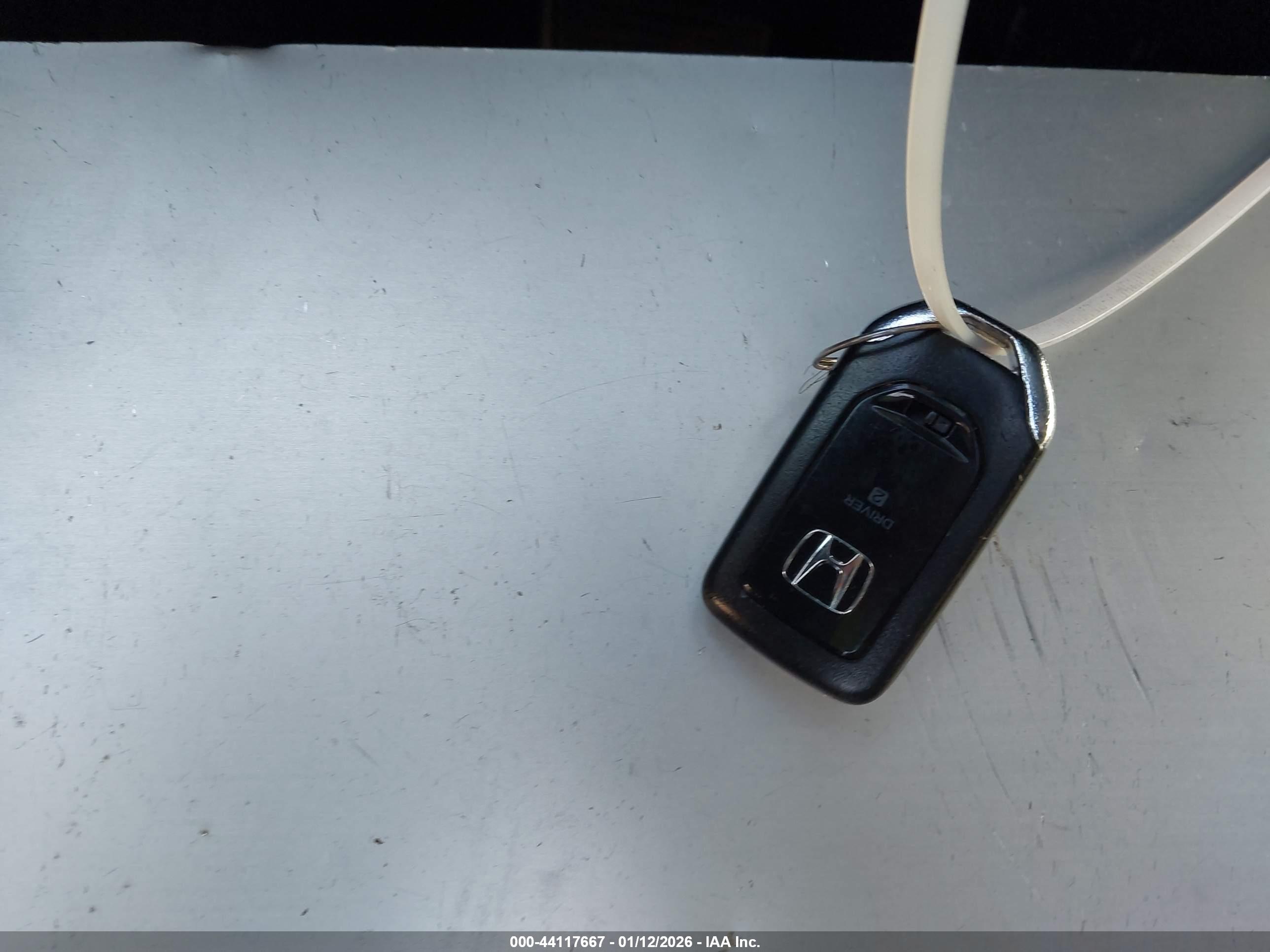 HONDA CR-V image 11