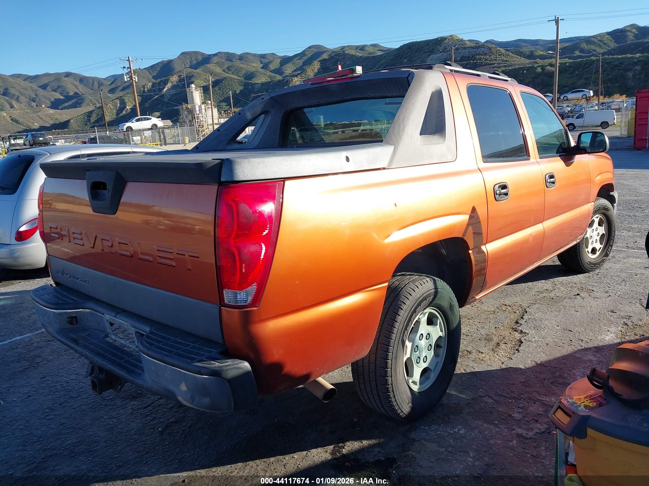 CHEVROLET AVALANCHE image 4