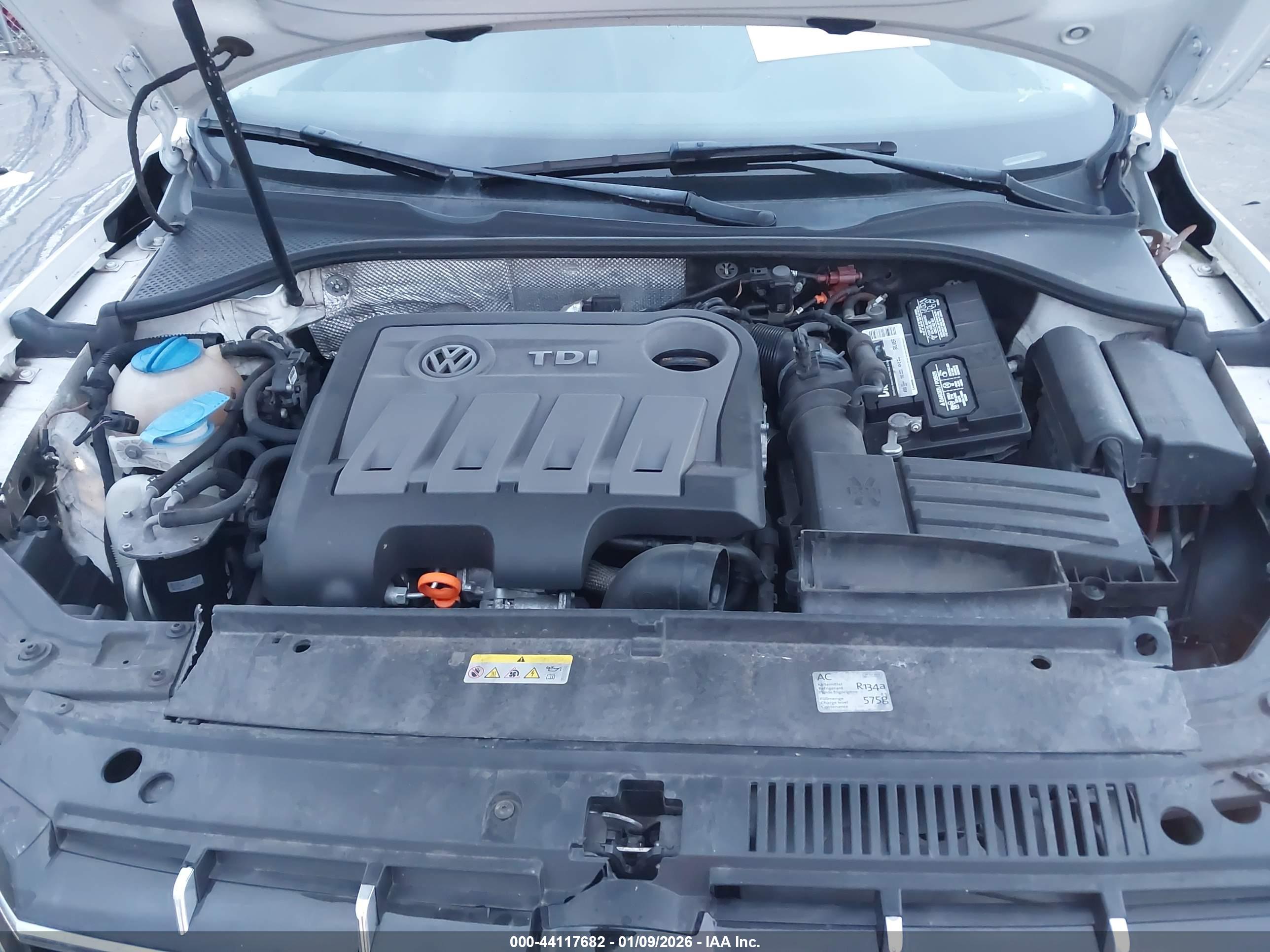VOLKSWAGEN PASSAT image 10