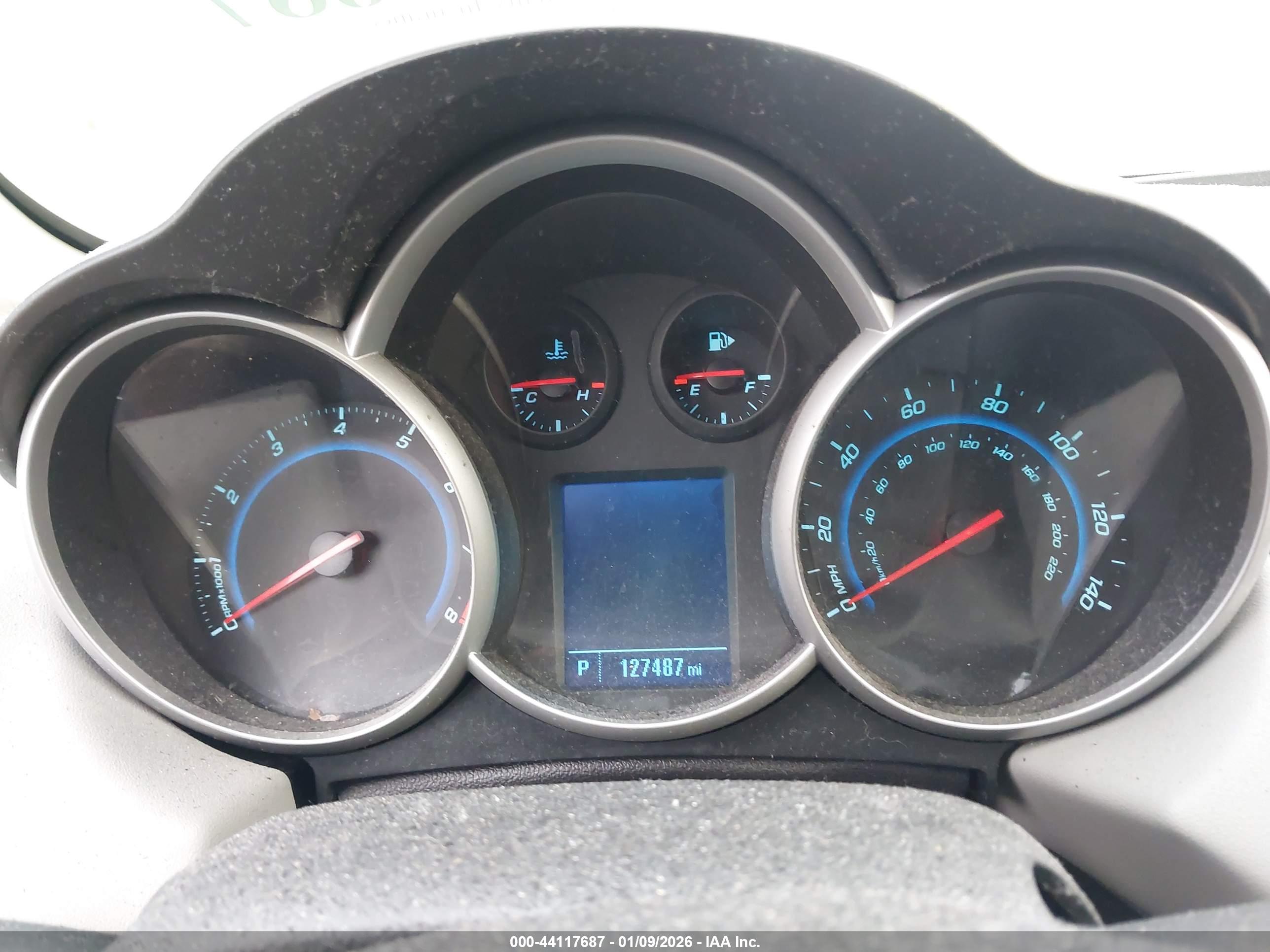 CHEVROLET CRUZE image 7