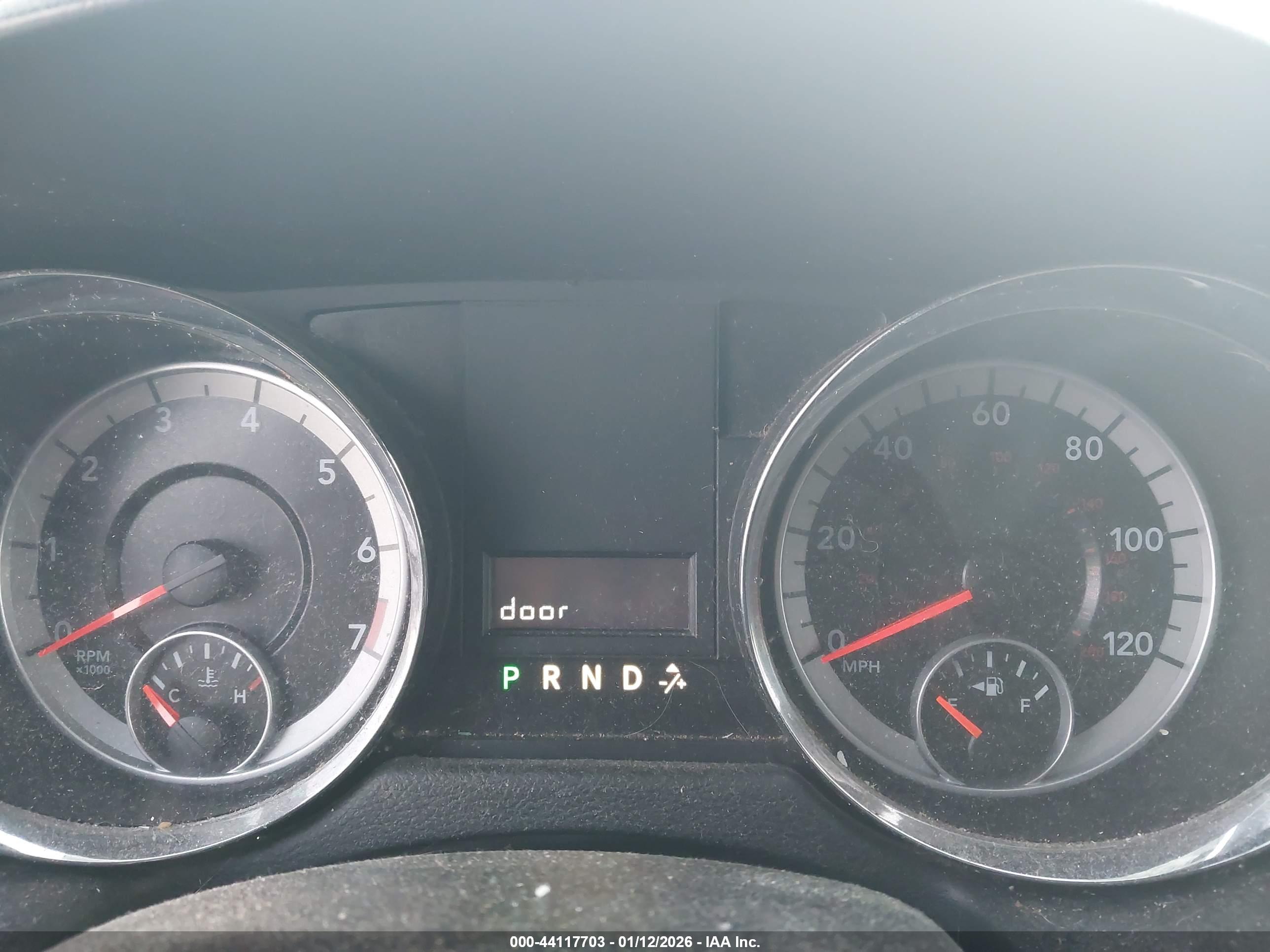 DODGE GRAND image 7