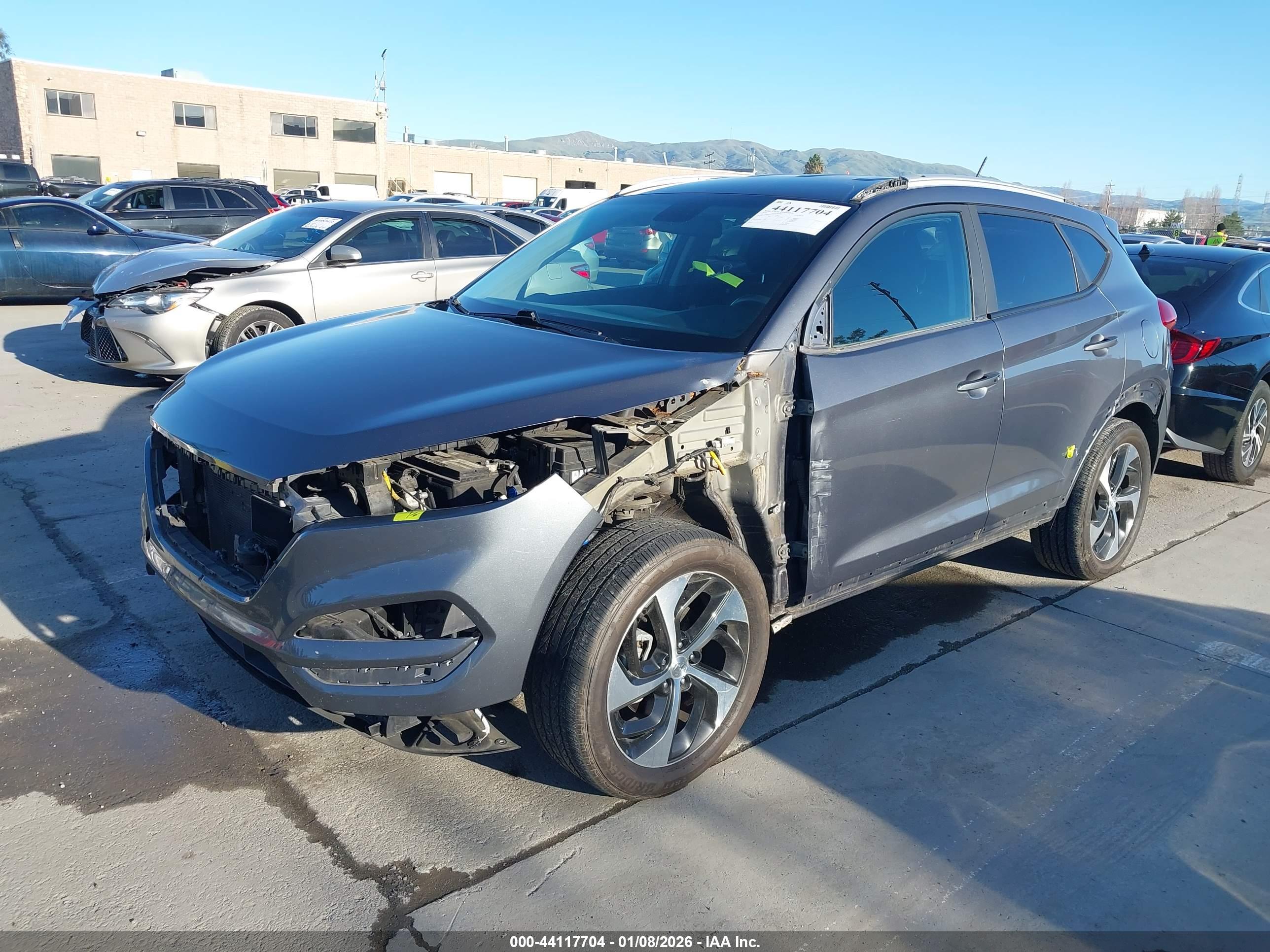 HYUNDAI TUCSON image 2