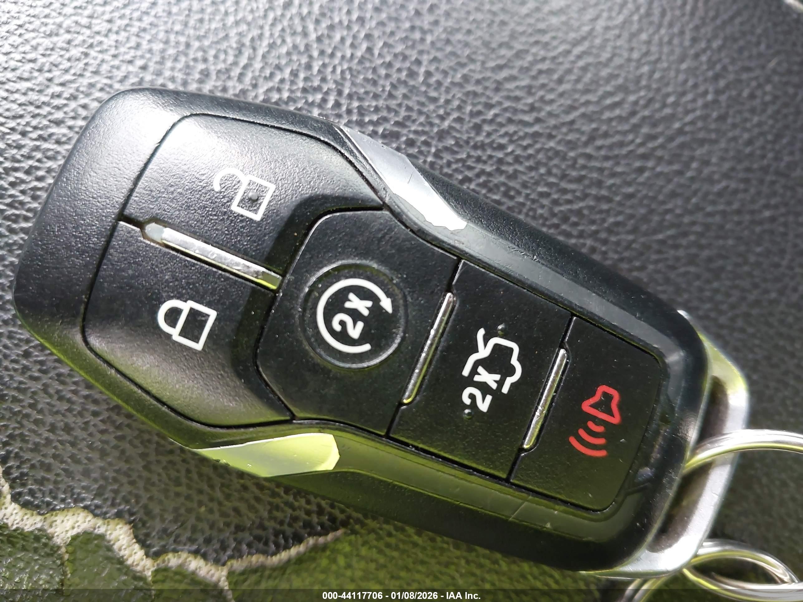 FORD FUSION image 11