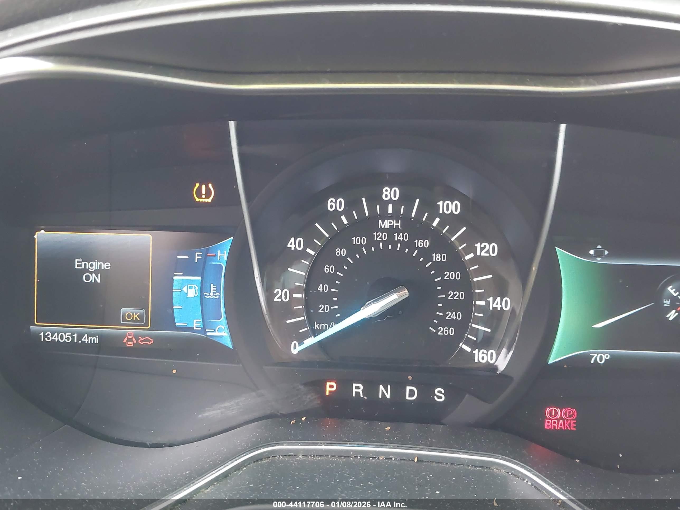 FORD FUSION image 7