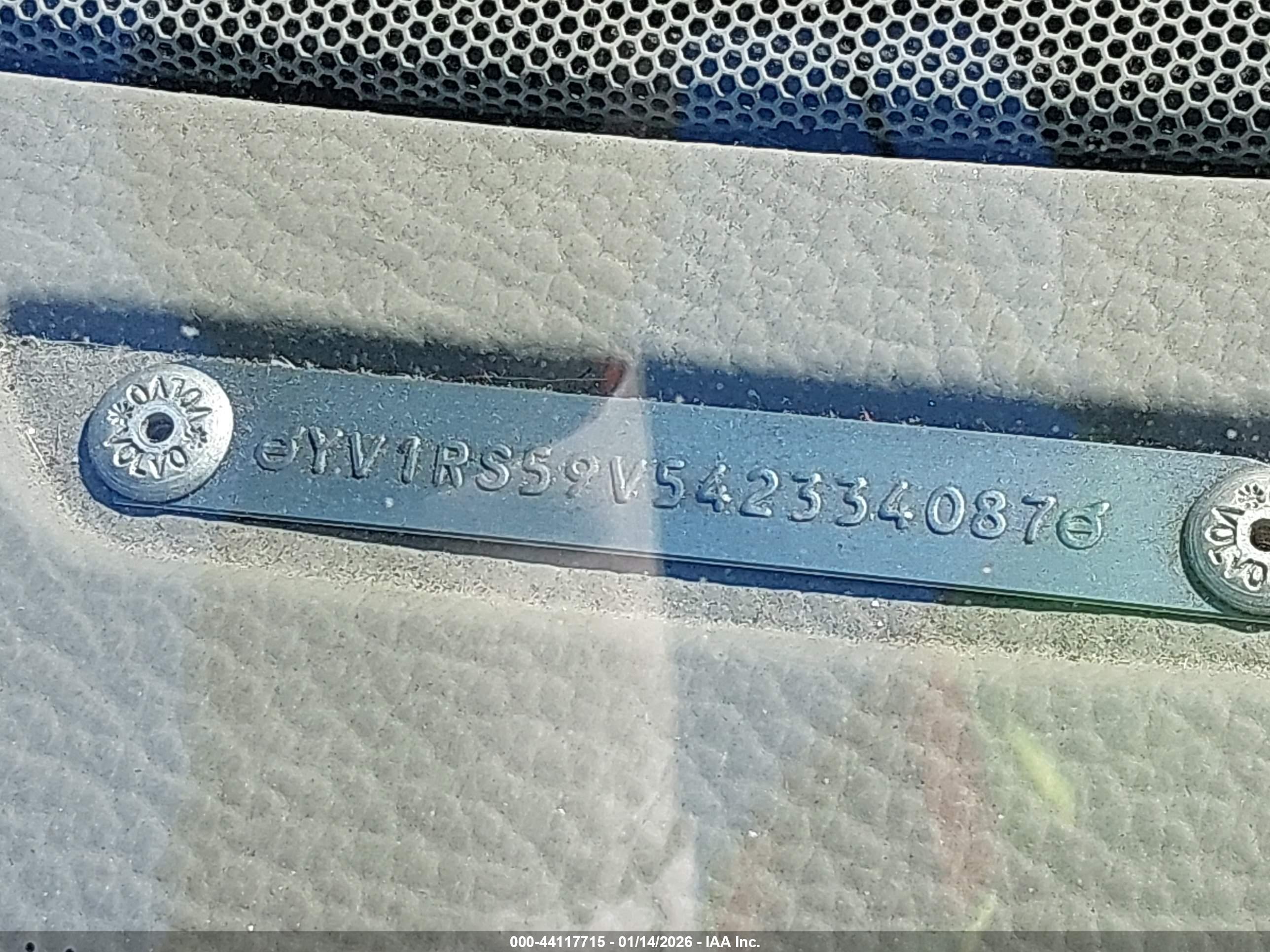 VOLVO S60 image 9