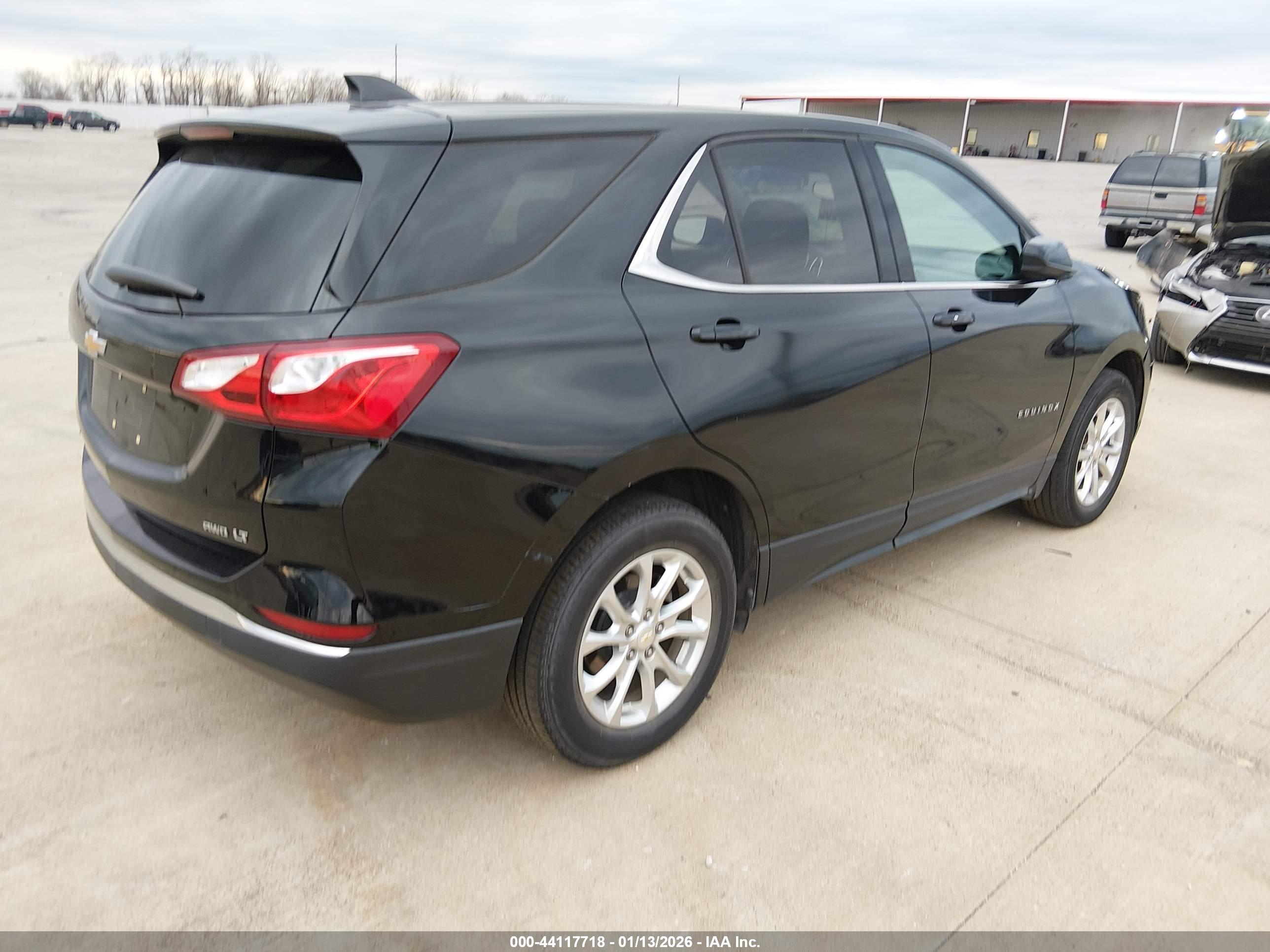 CHEVROLET EQUINOX image 4