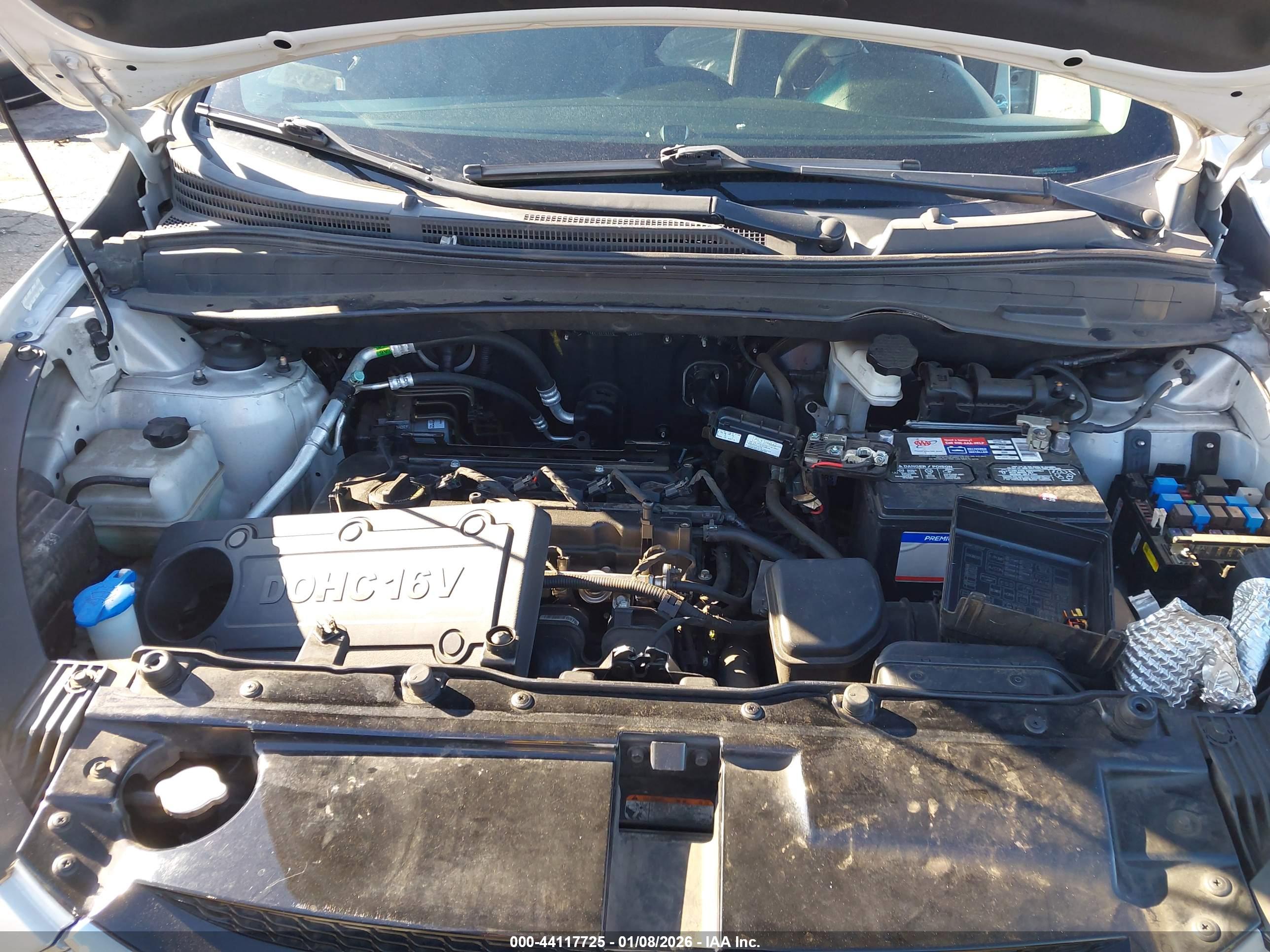 HYUNDAI TUCSON image 10