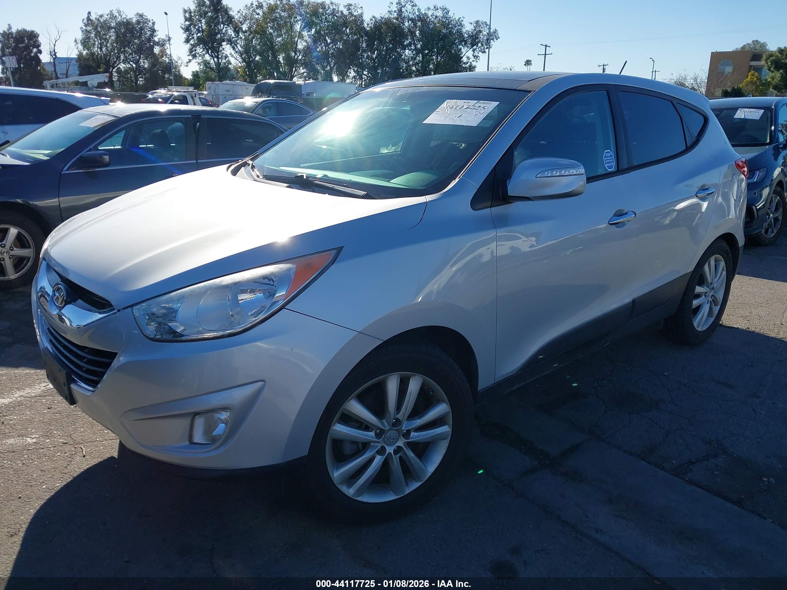 HYUNDAI TUCSON image 2