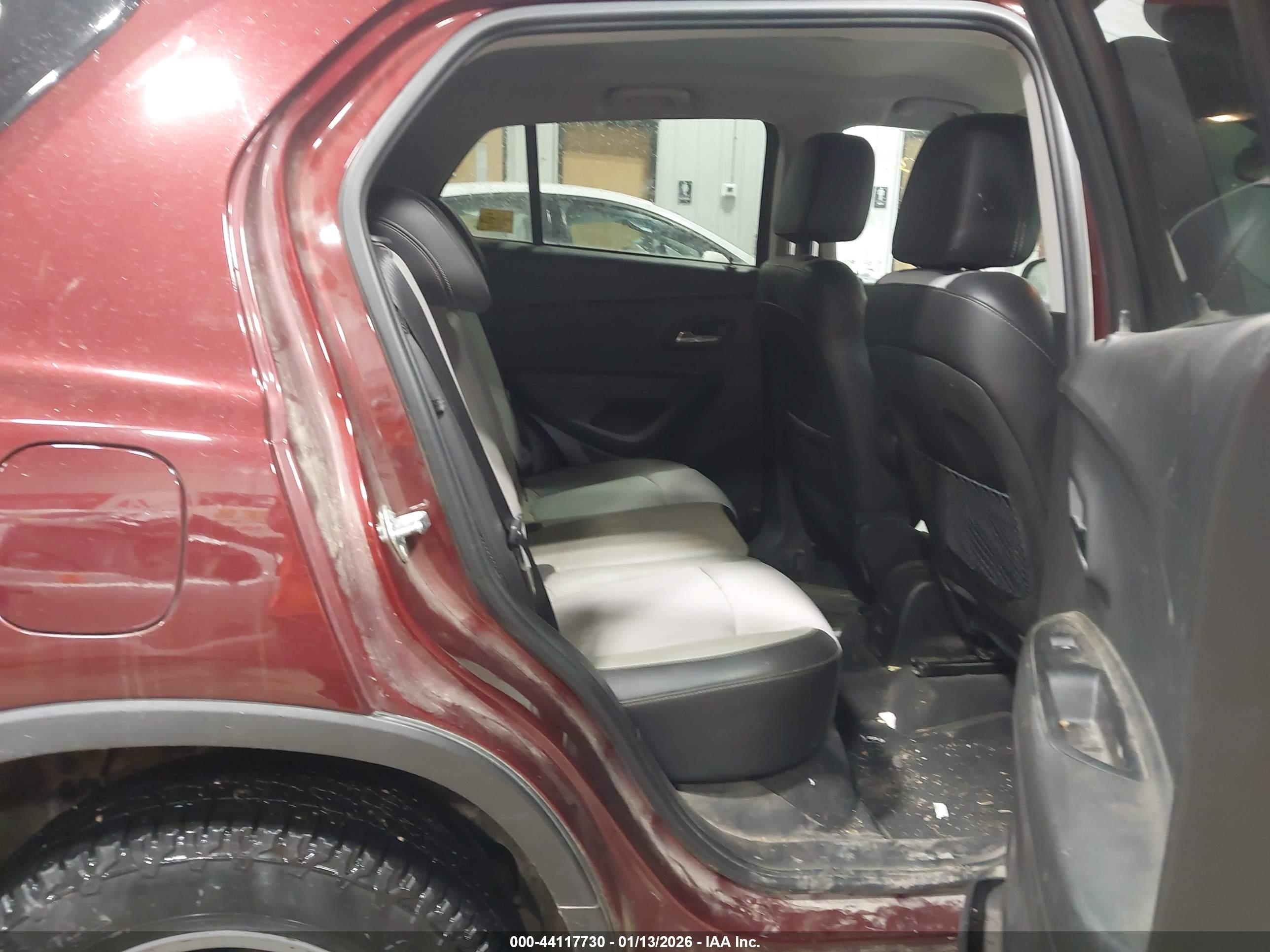 CHEVROLET TRAX image 8