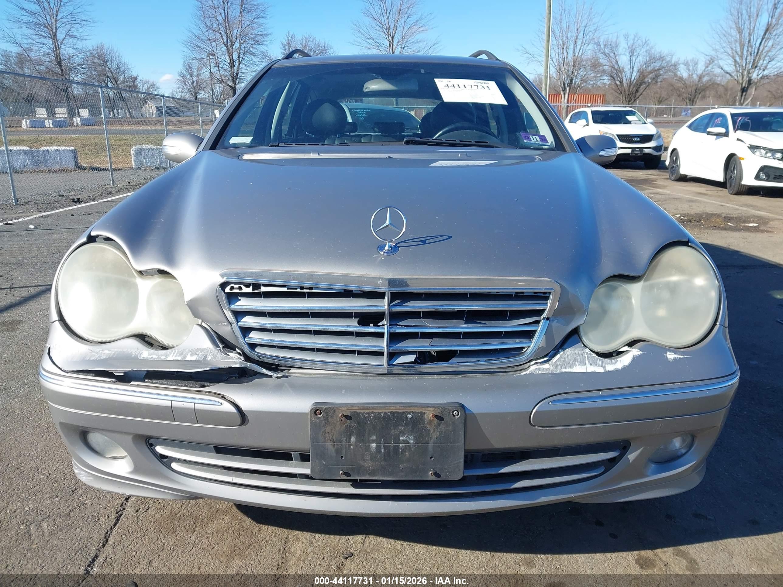 MERCEDES-BENZ C image 6