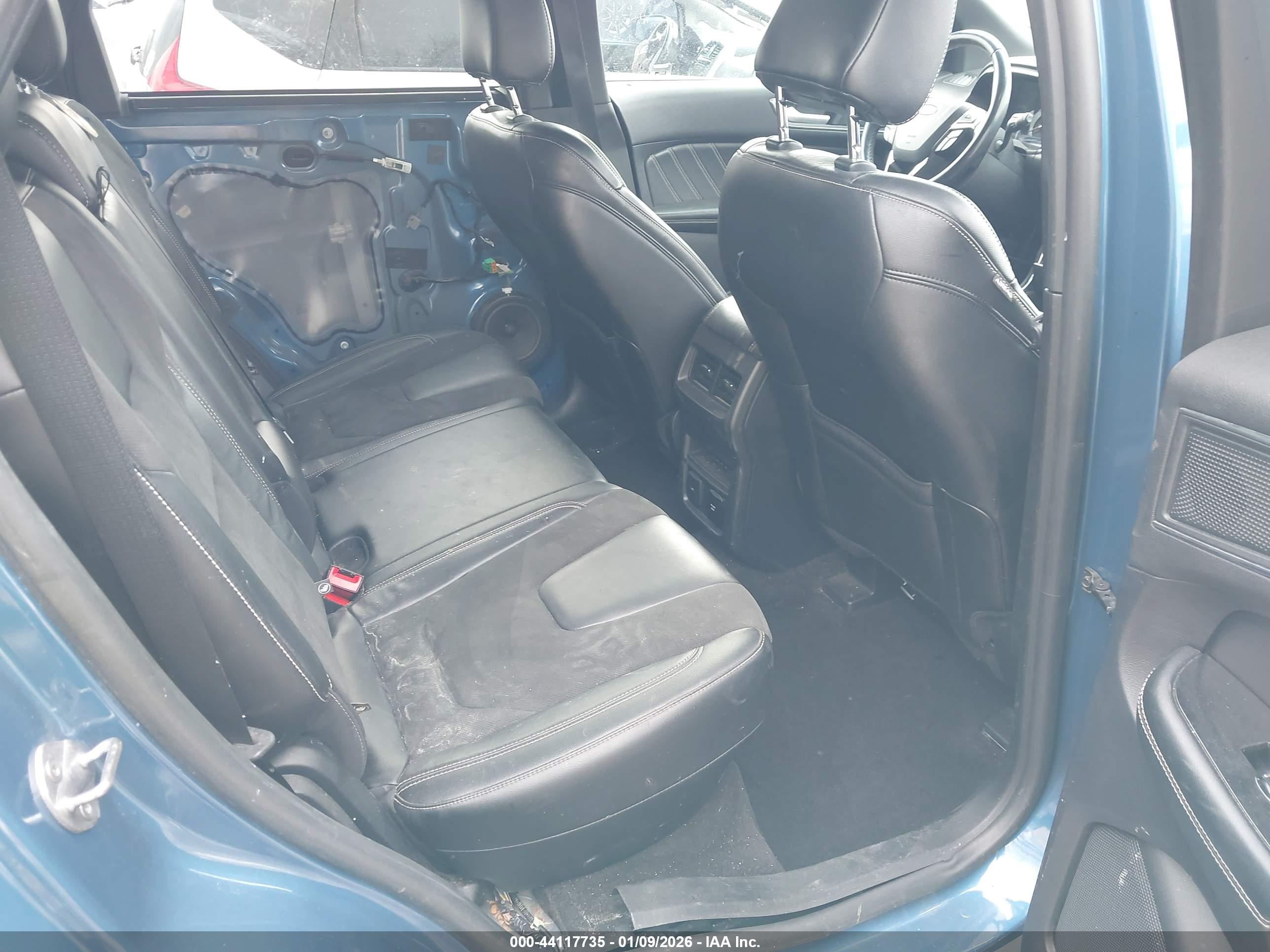 FORD EDGE image 8