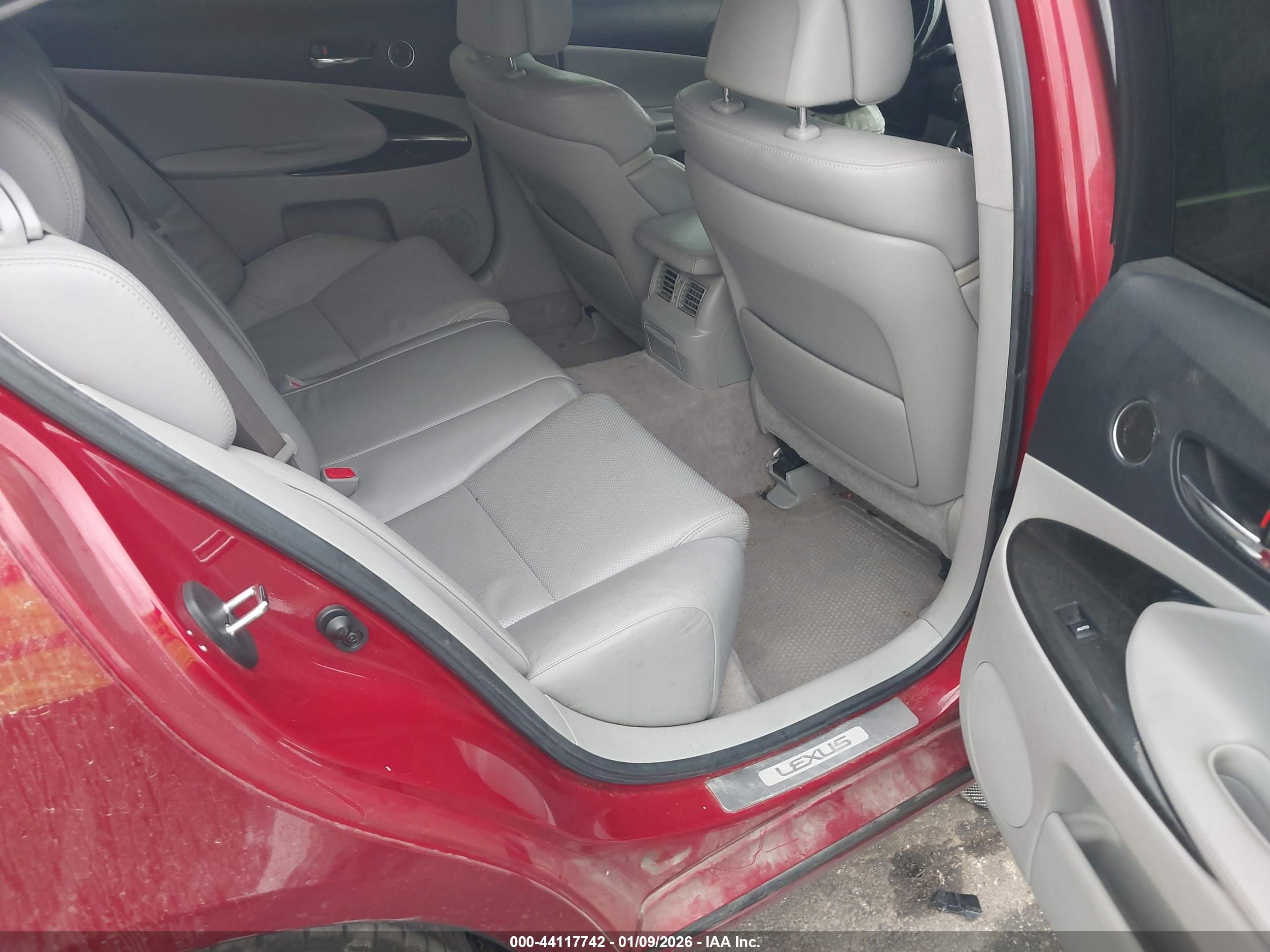 LEXUS GS image 8