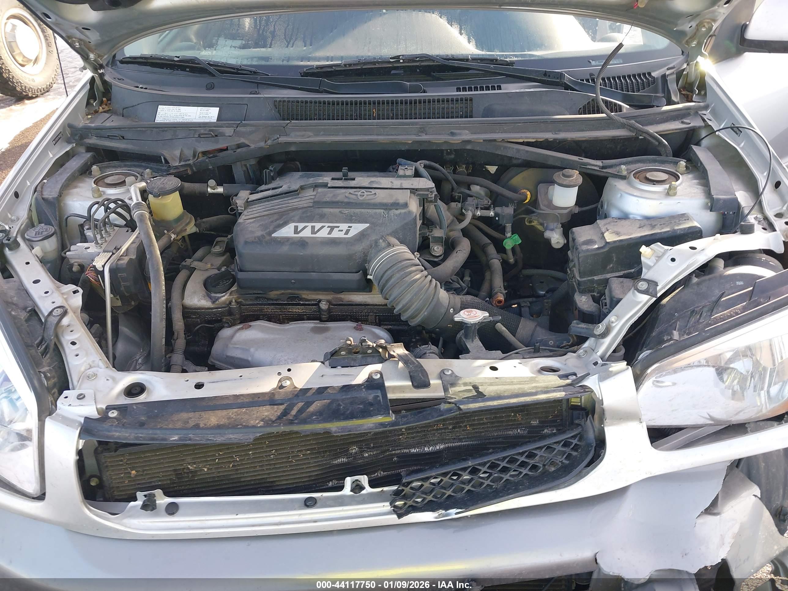 TOYOTA RAV4 image 10