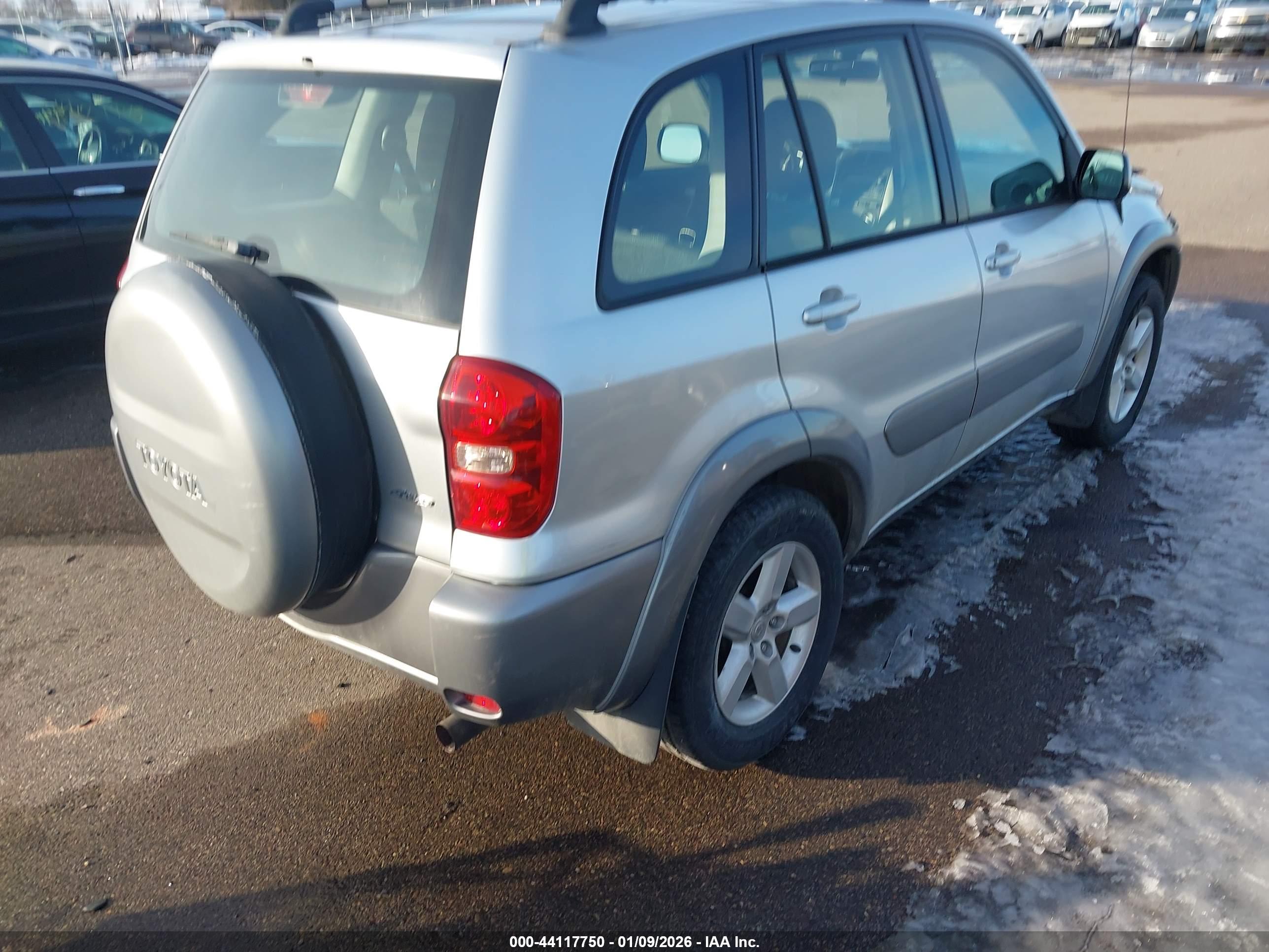 TOYOTA RAV4 image 4