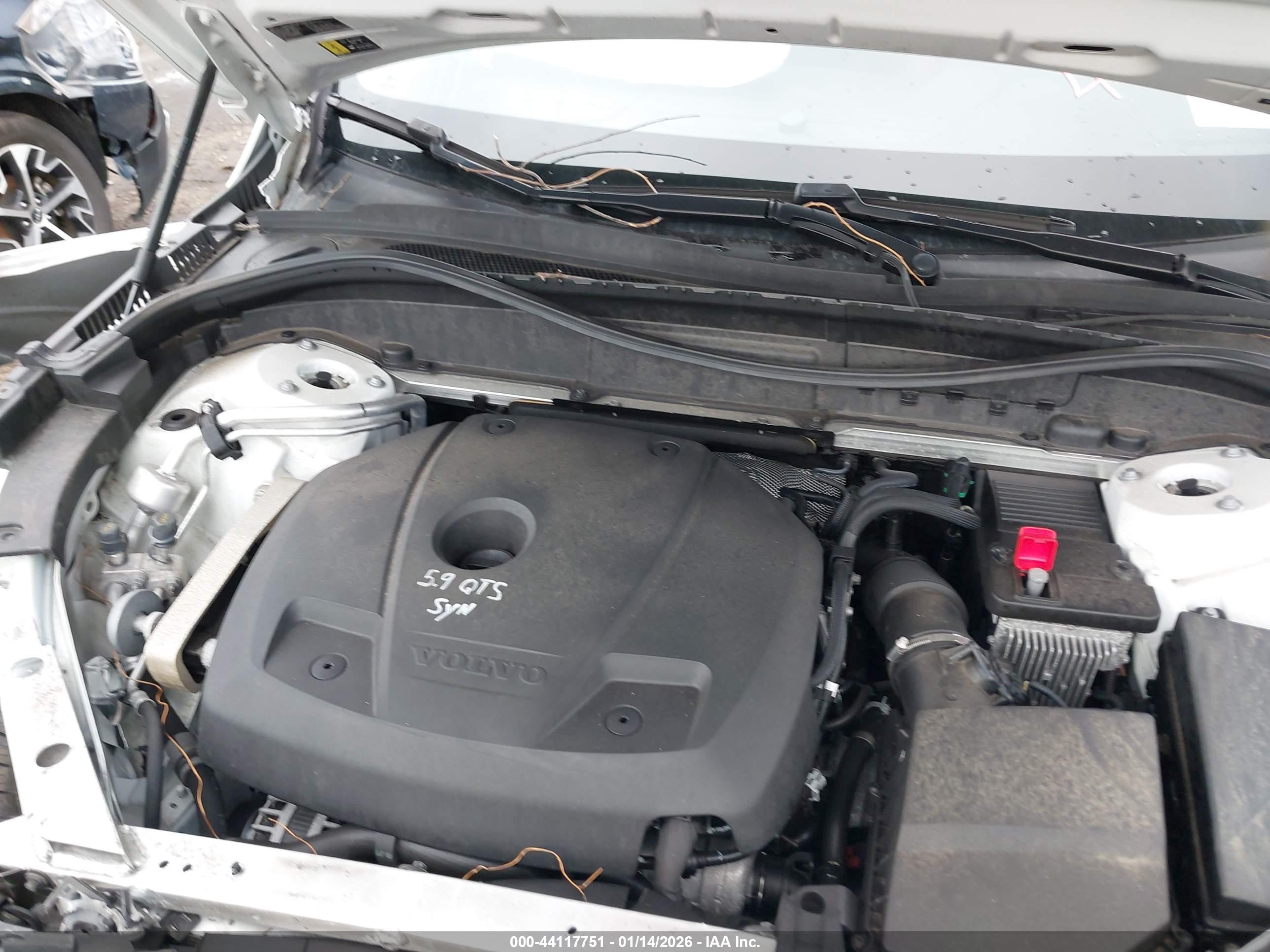 VOLVO XC60 image 10