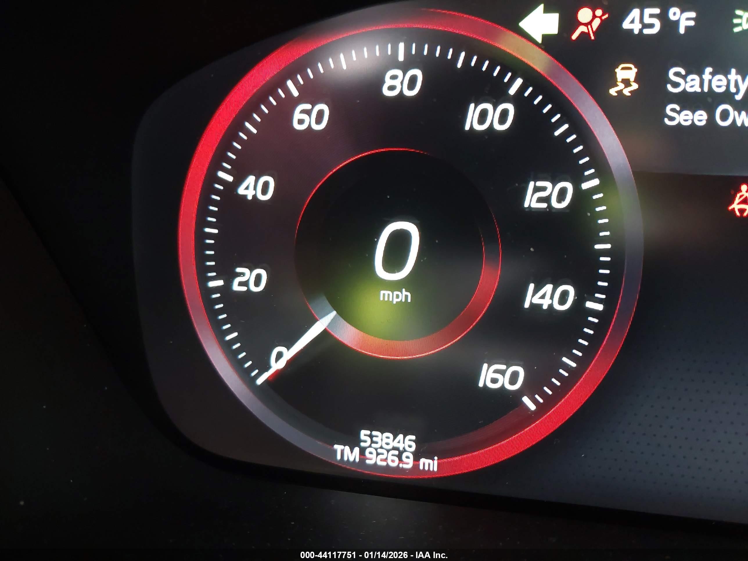 VOLVO XC60 image 7