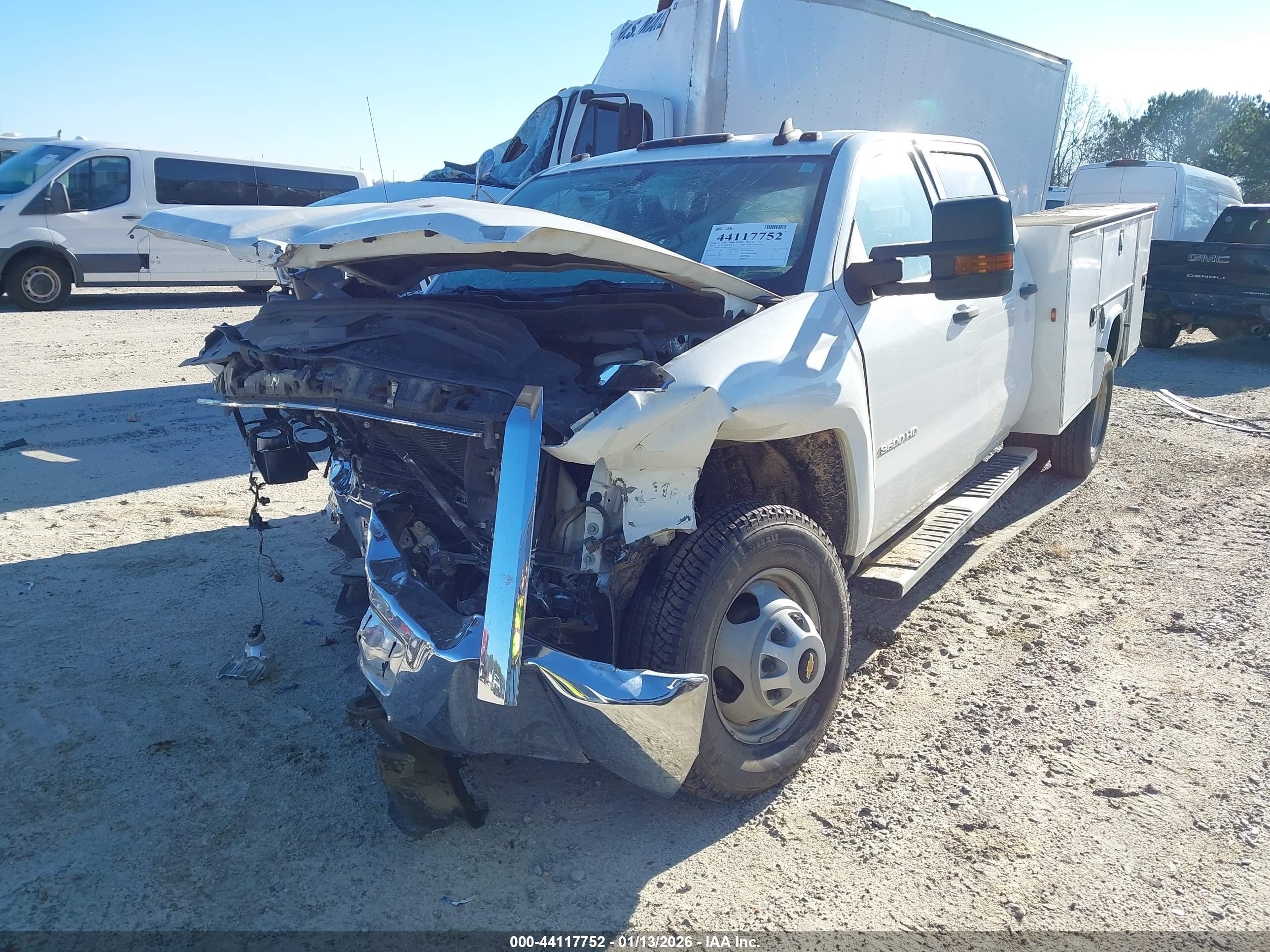 CHEVROLET SILVERADO image 2