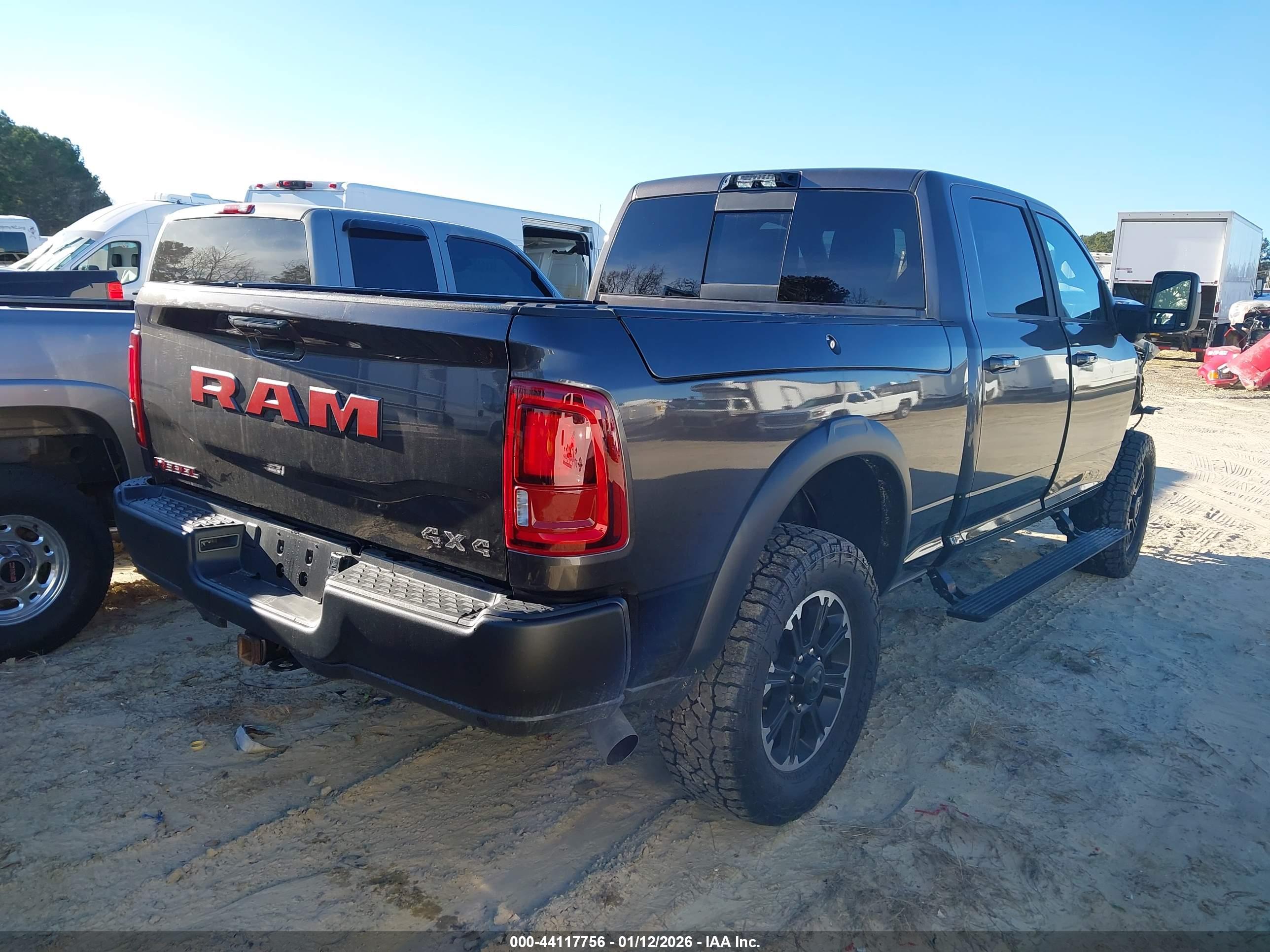 RAM 2500 image 4