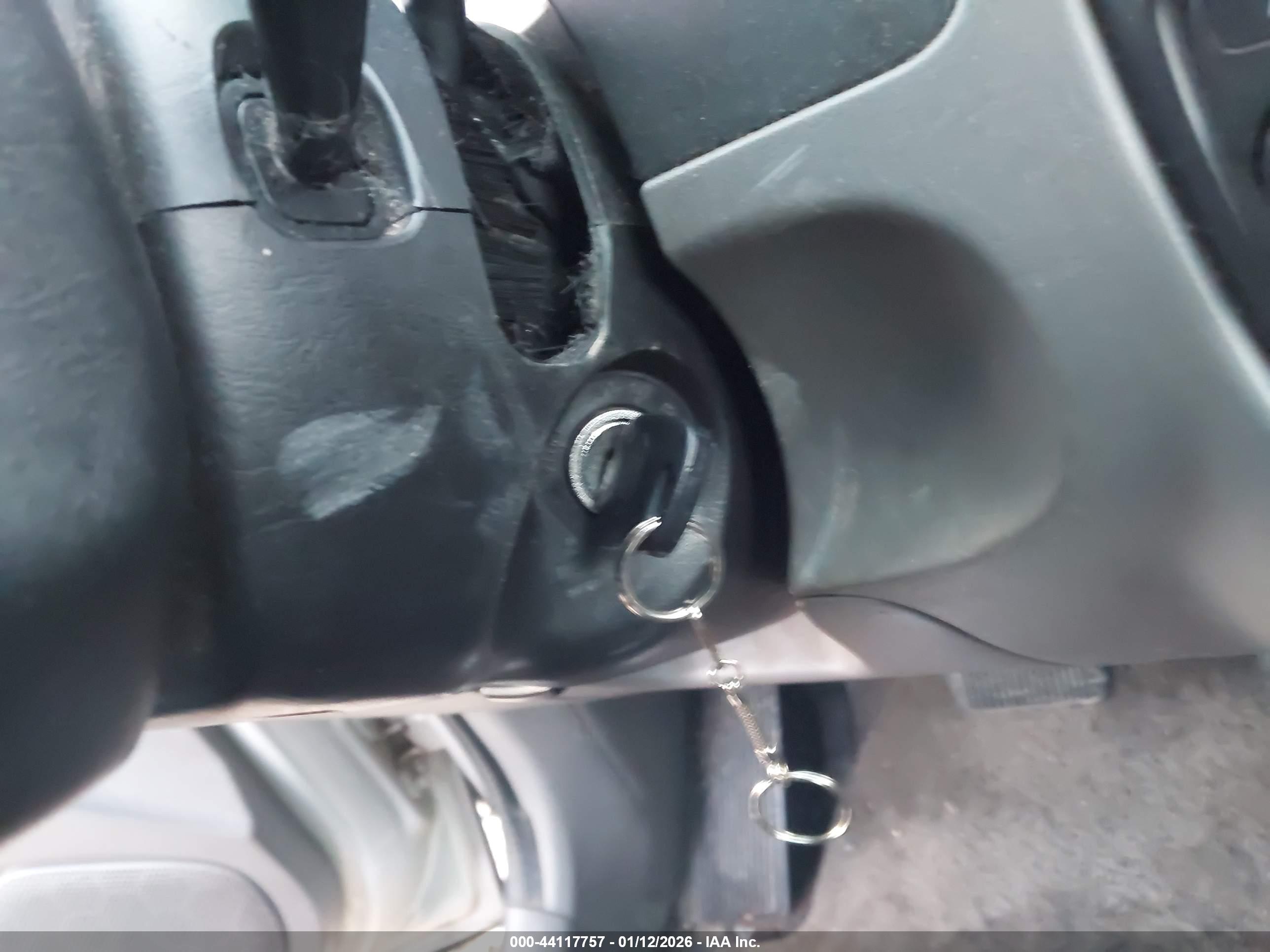 FORD ESCAPE image 11