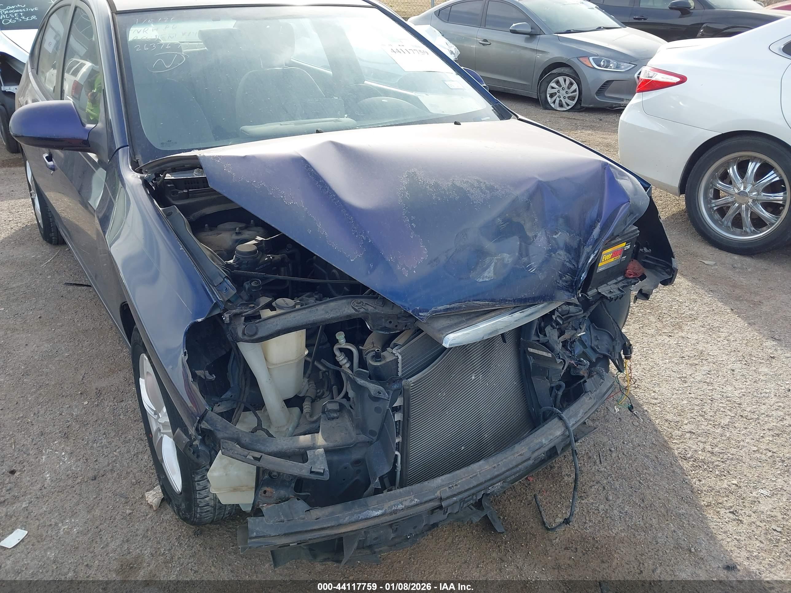 HYUNDAI ELANTRA image 6
