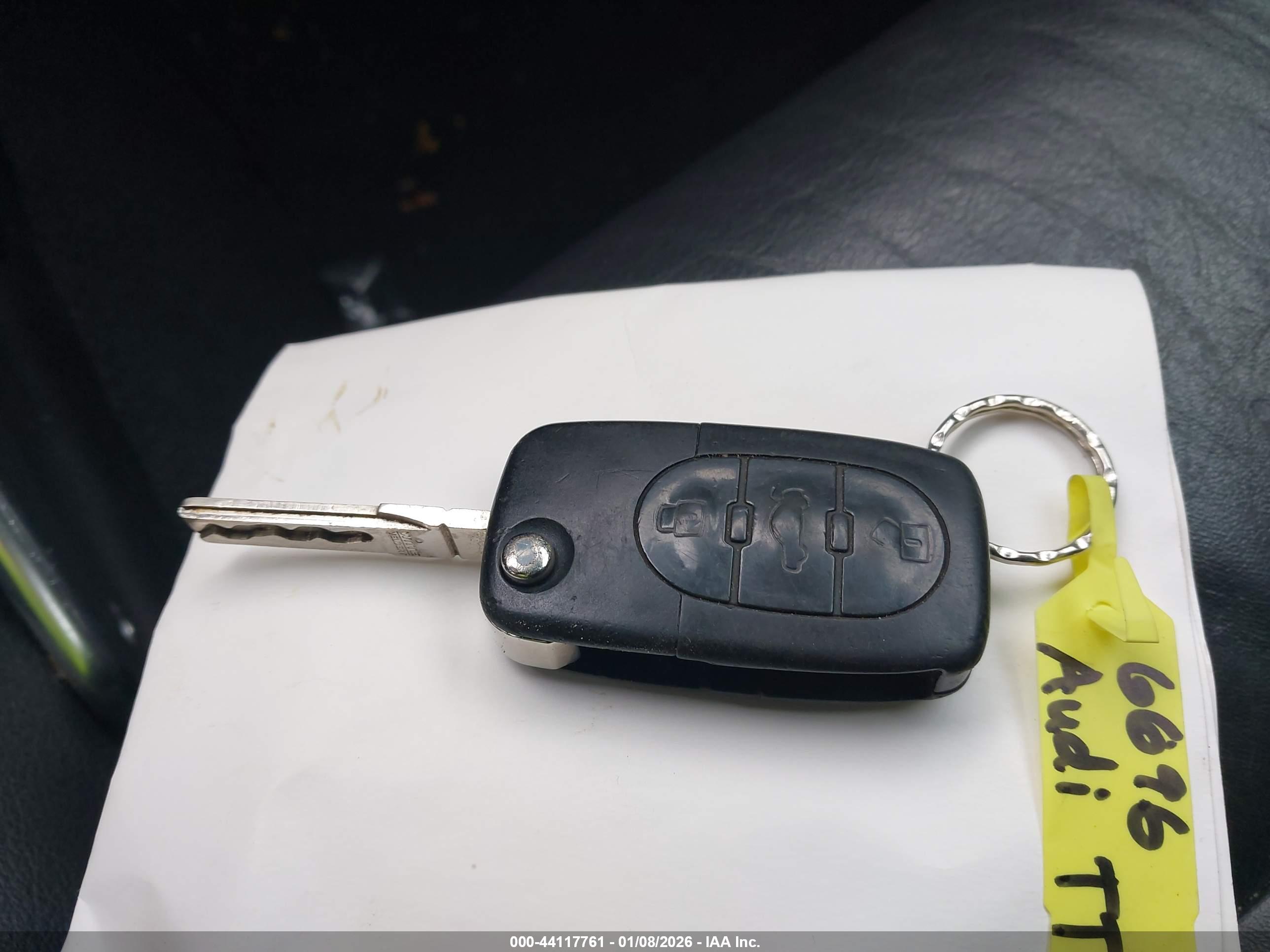 AUDI TT image 11