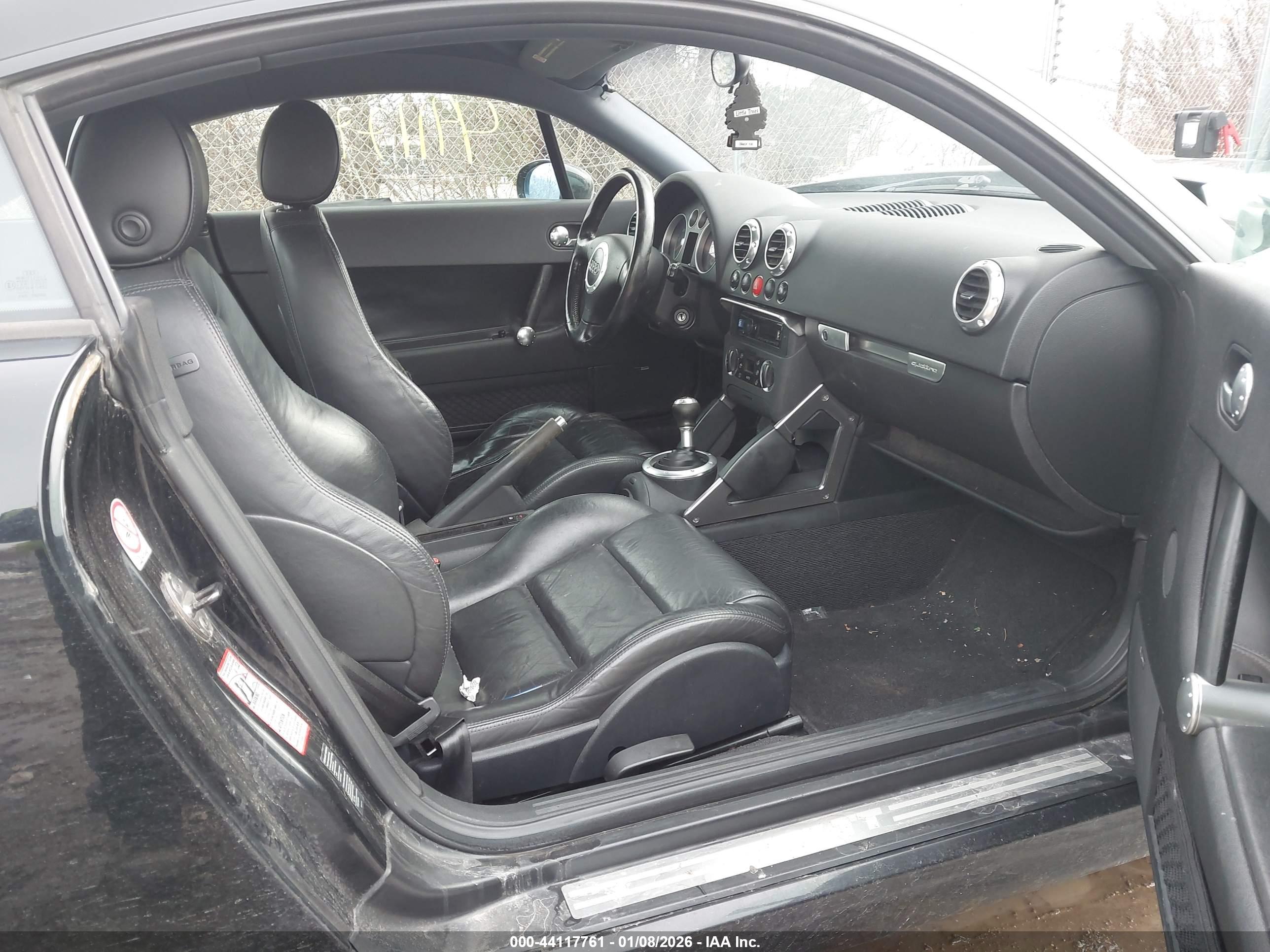 AUDI TT image 5