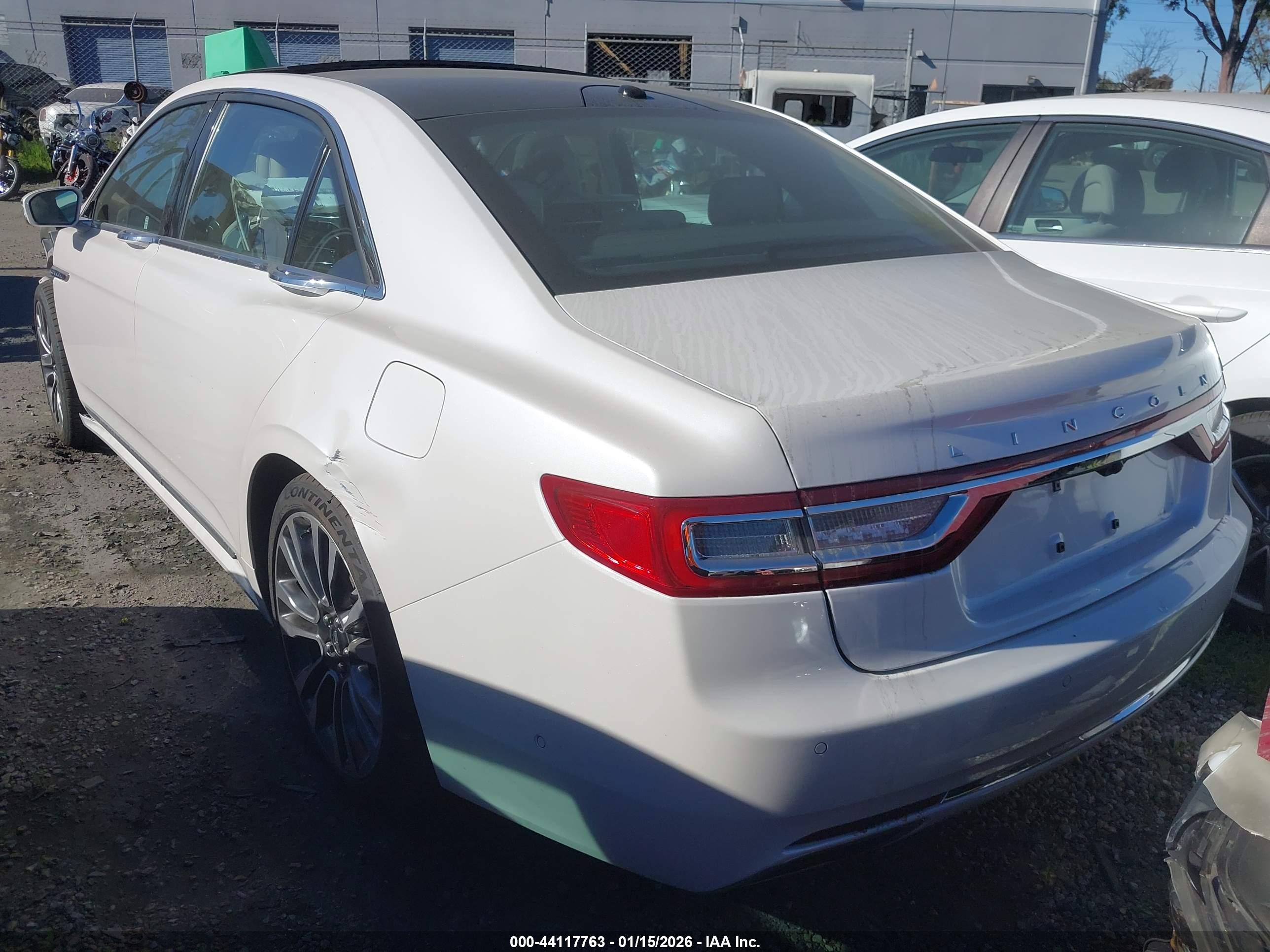 LINCOLN CONTINENTAL image 3