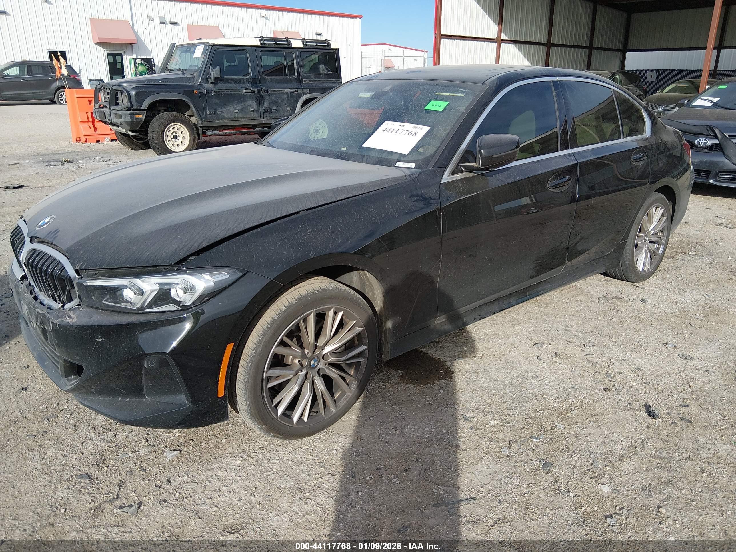BMW 3 image 2