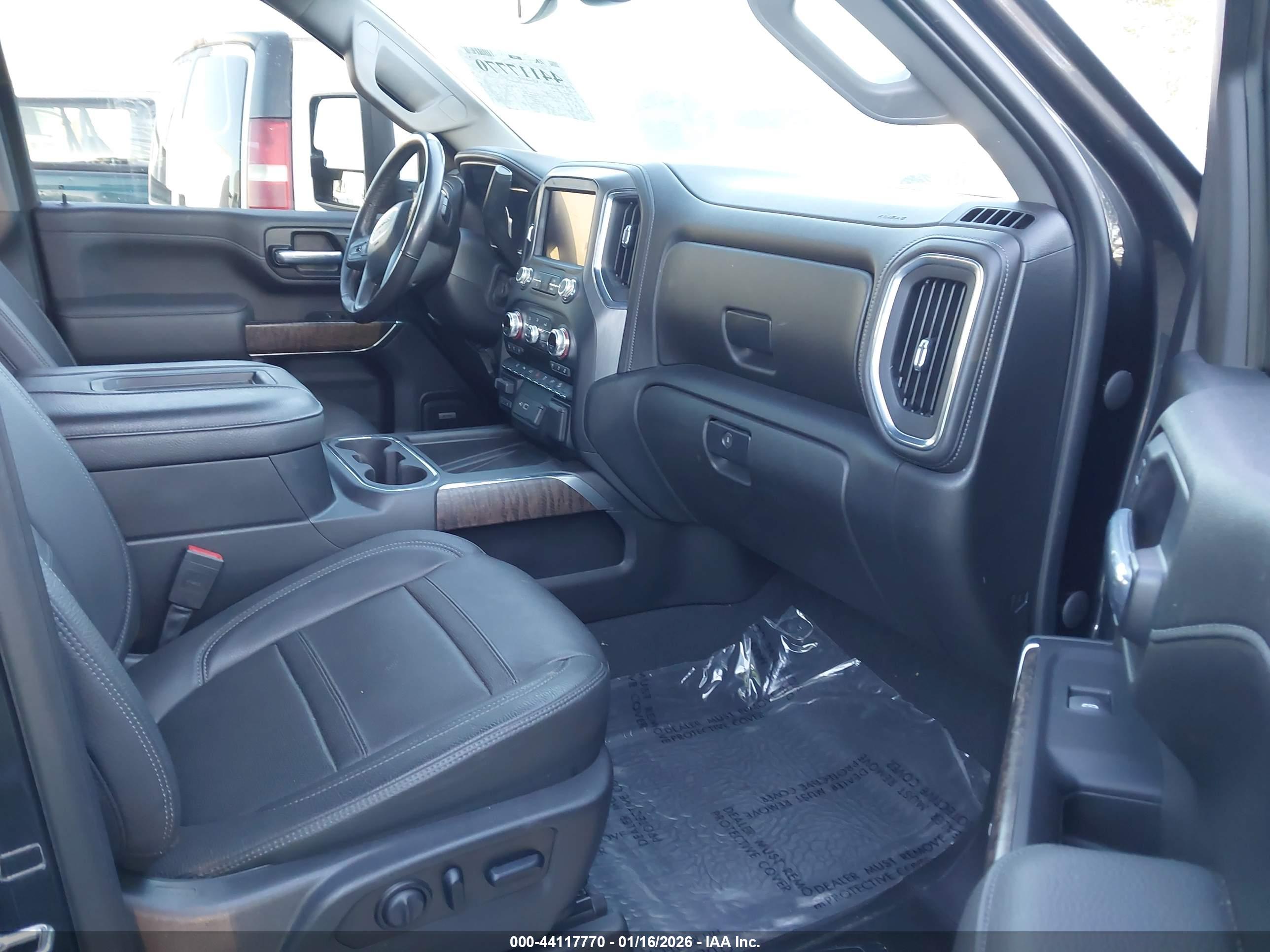GMC SIERRA image 5