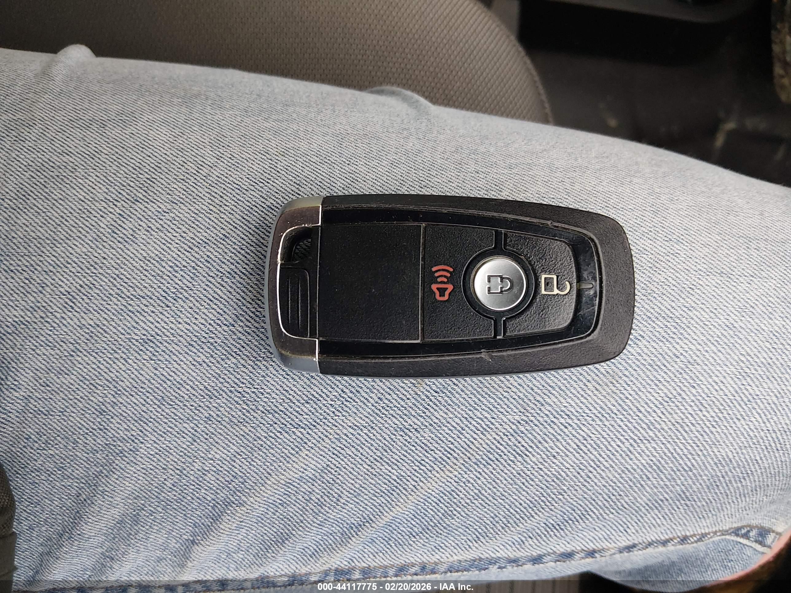 FORD ESCAPE image 11