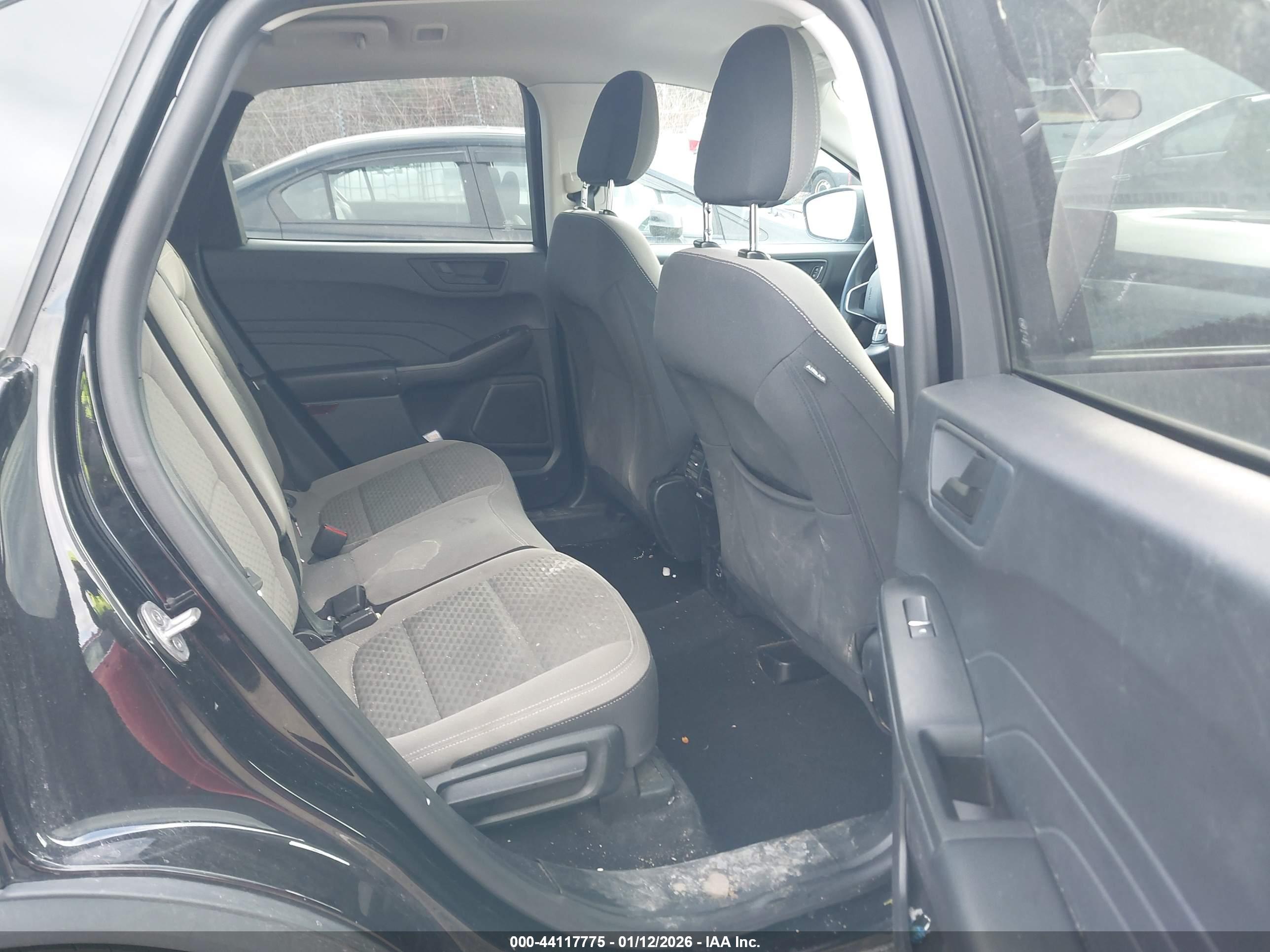 FORD ESCAPE image 8