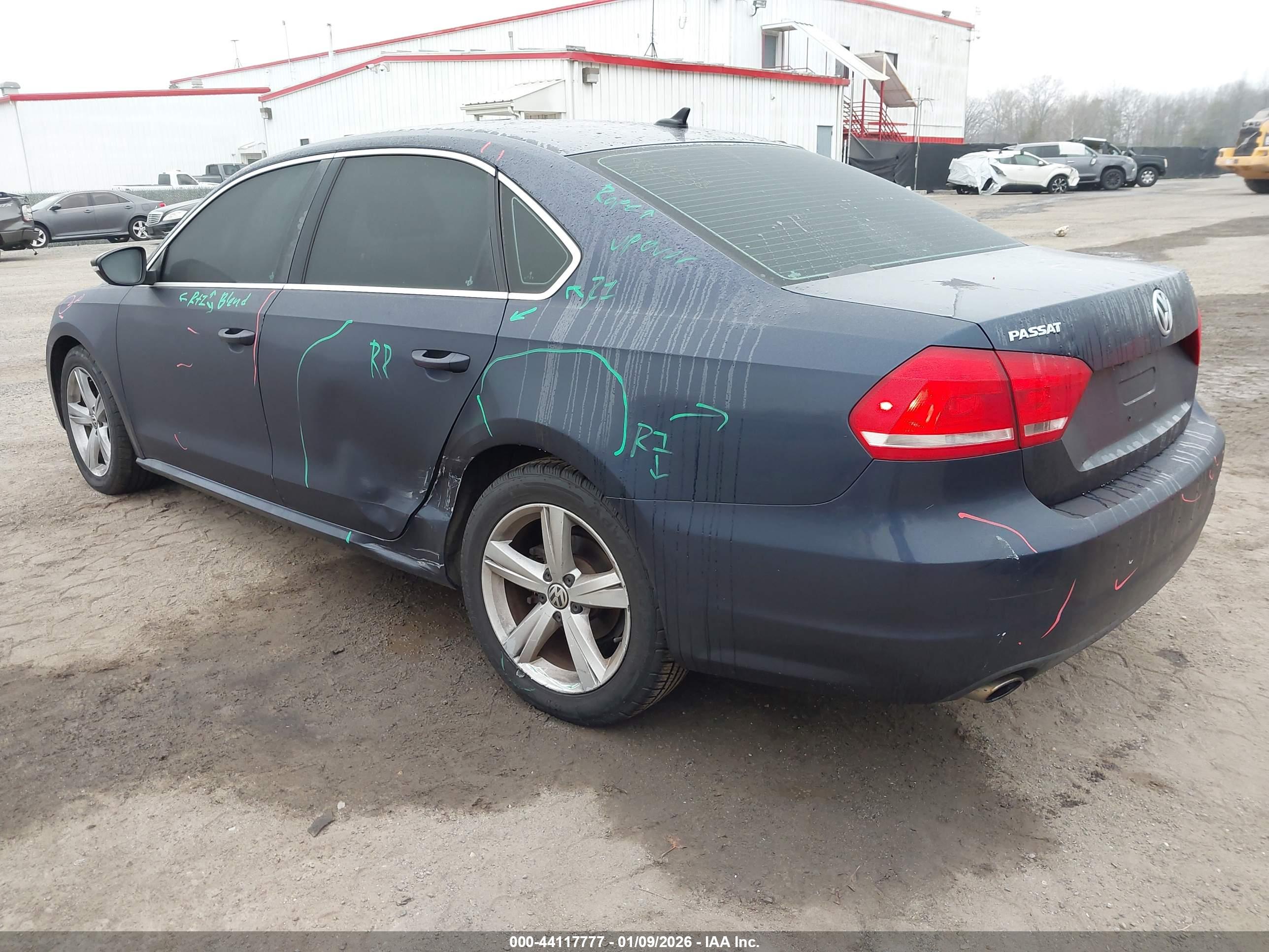 VOLKSWAGEN PASSAT image 3