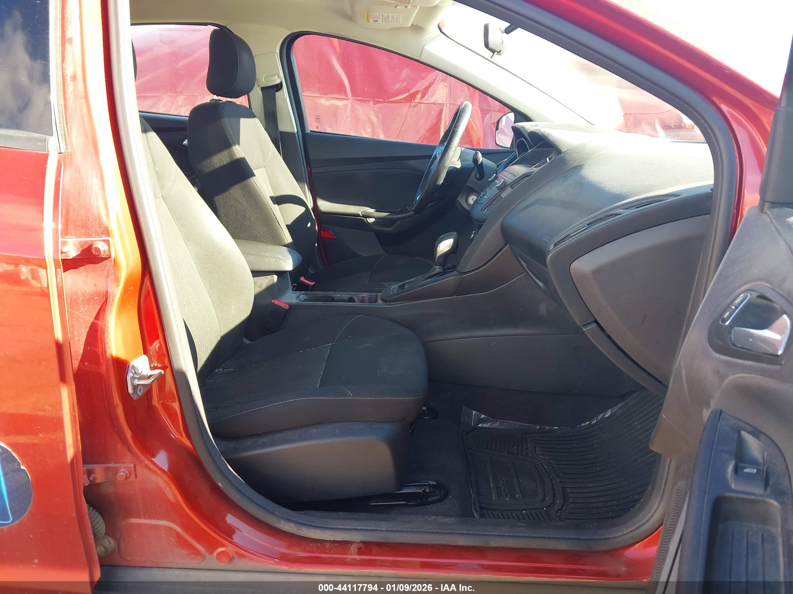 FORD FOCUS image 5