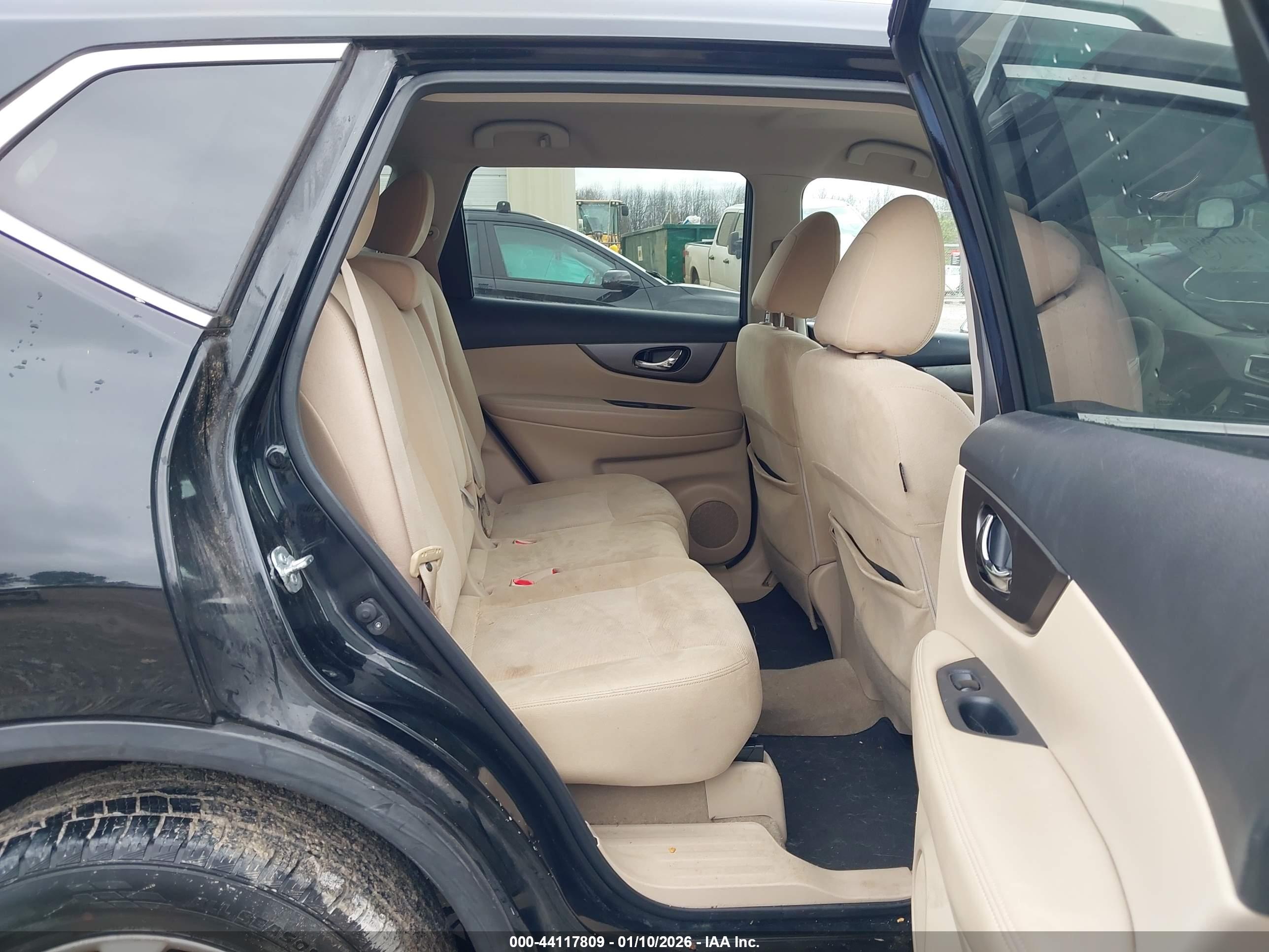 NISSAN ROGUE image 8