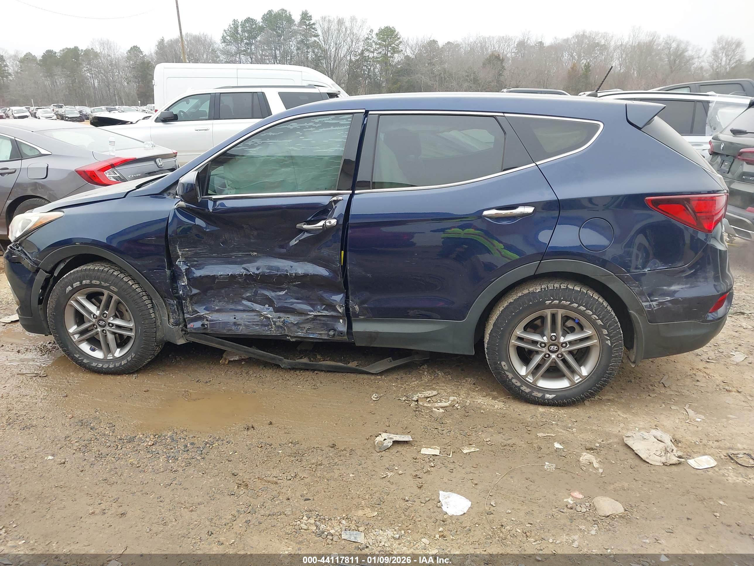 HYUNDAI SANTA image 6