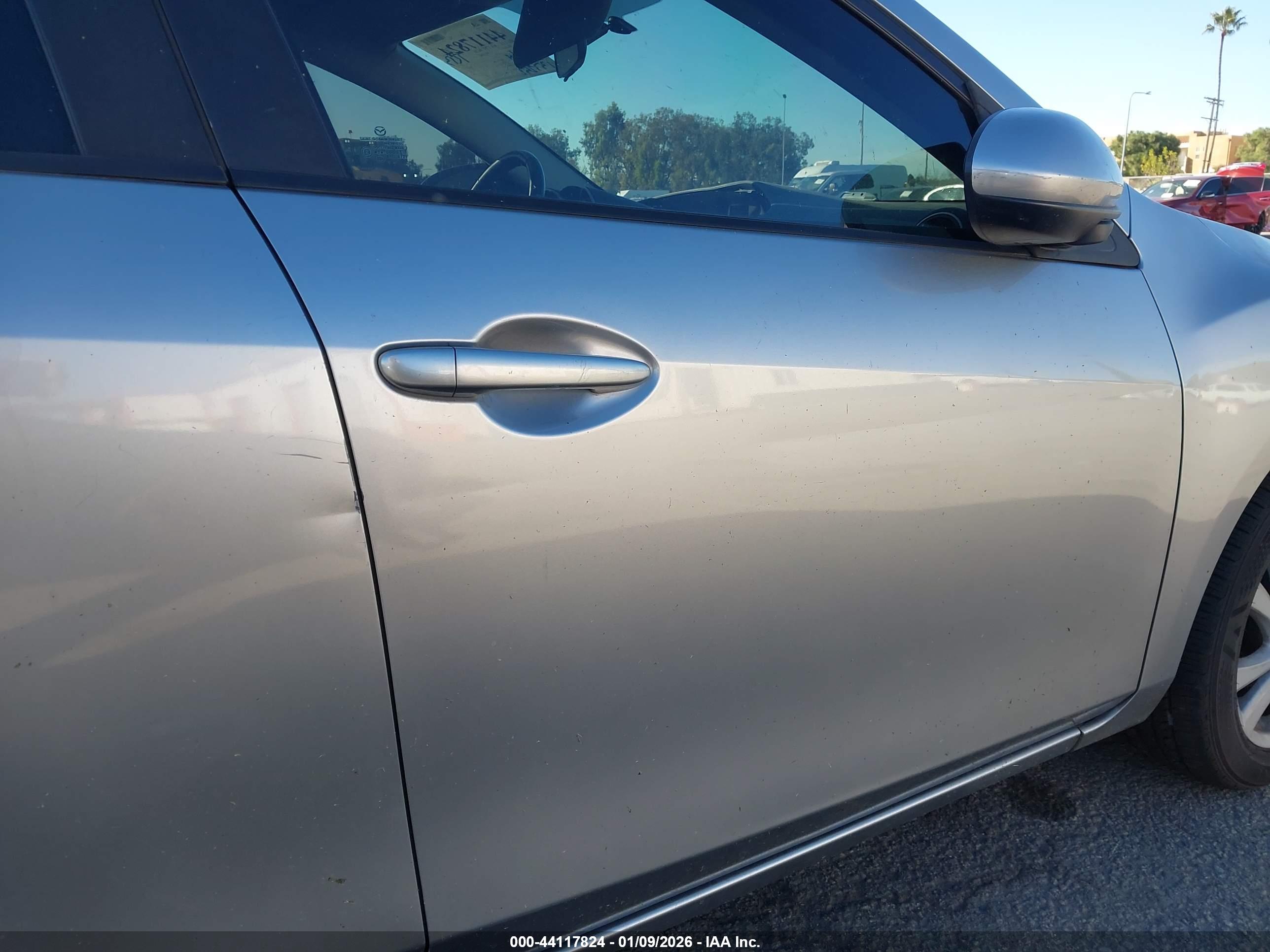 MAZDA MAZDA3 image 6