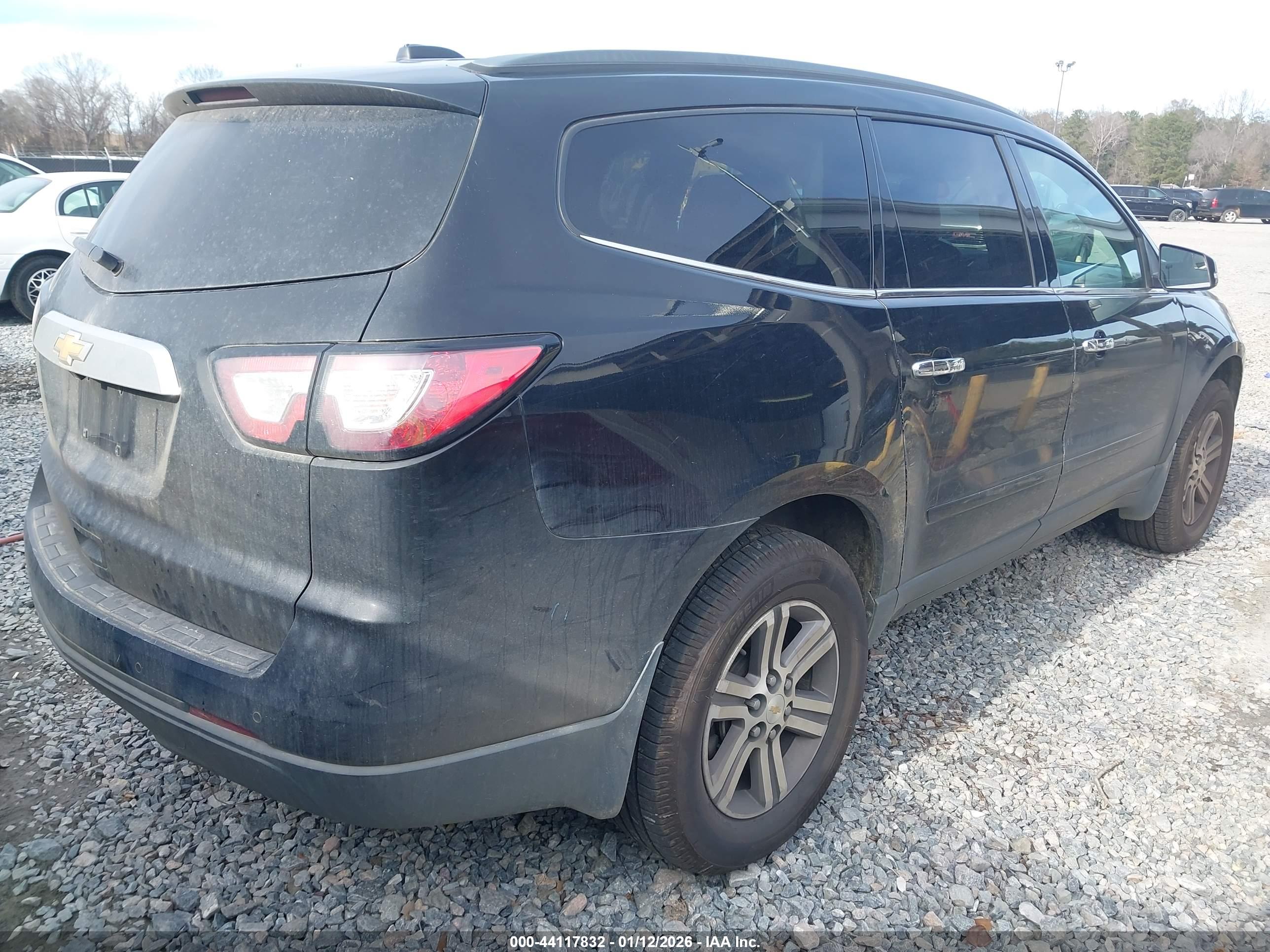 CHEVROLET TRAVERSE image 4