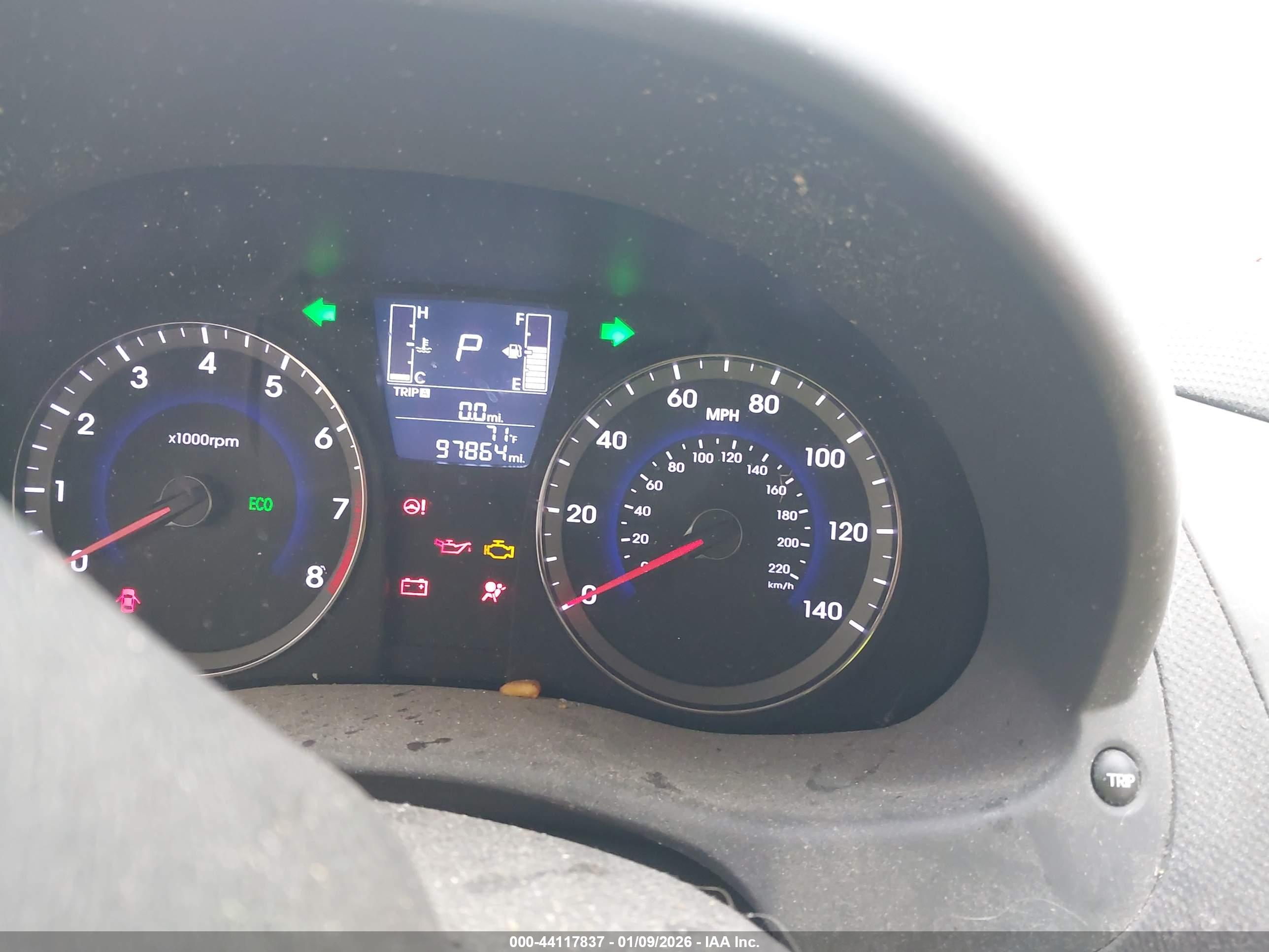 HYUNDAI ACCENT image 7
