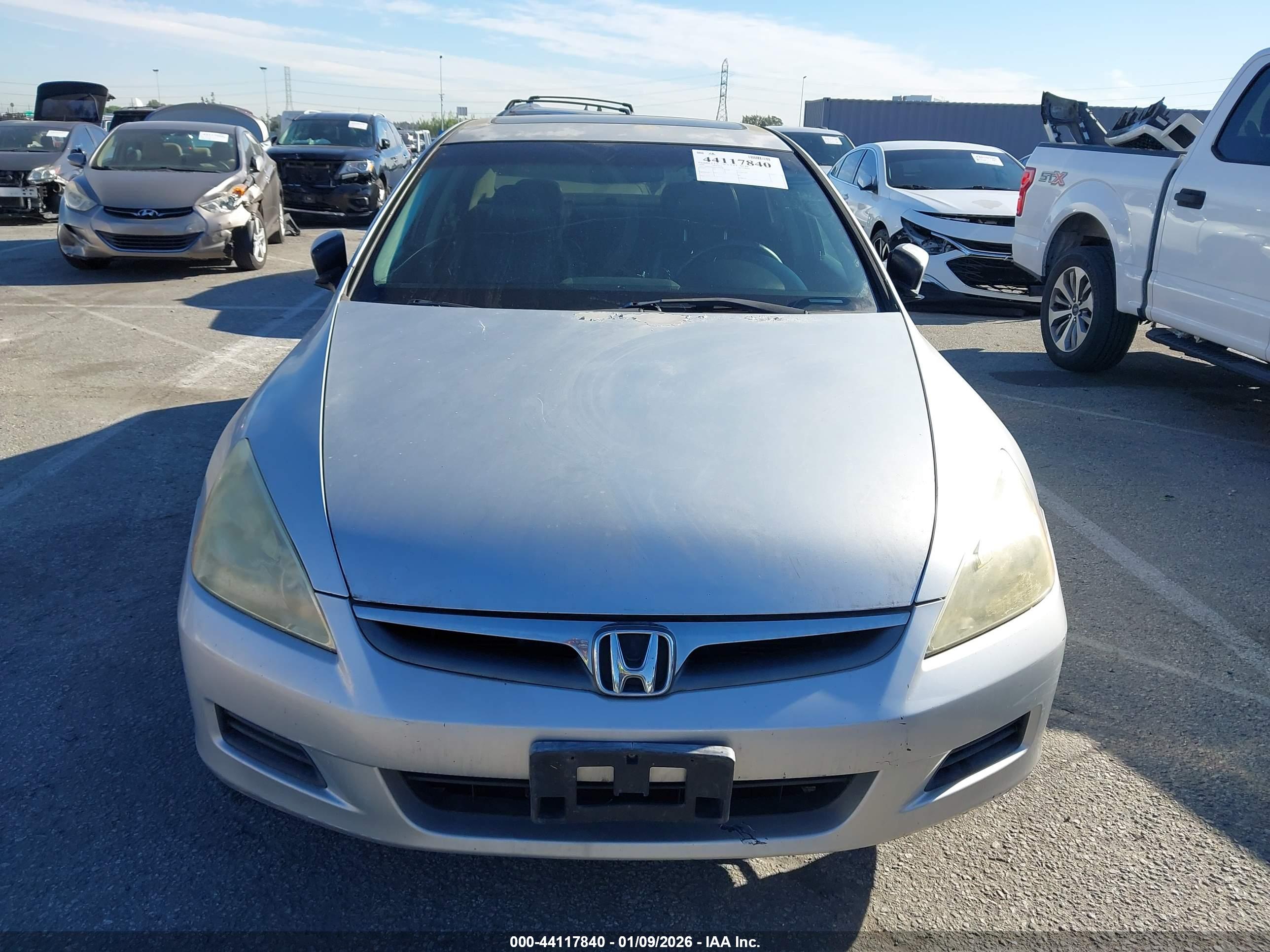 HONDA ACCORD image 6