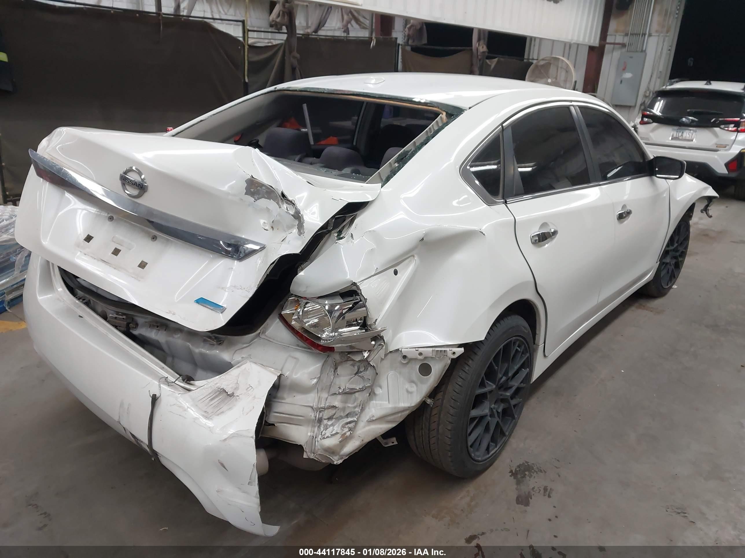 NISSAN ALTIMA image 4