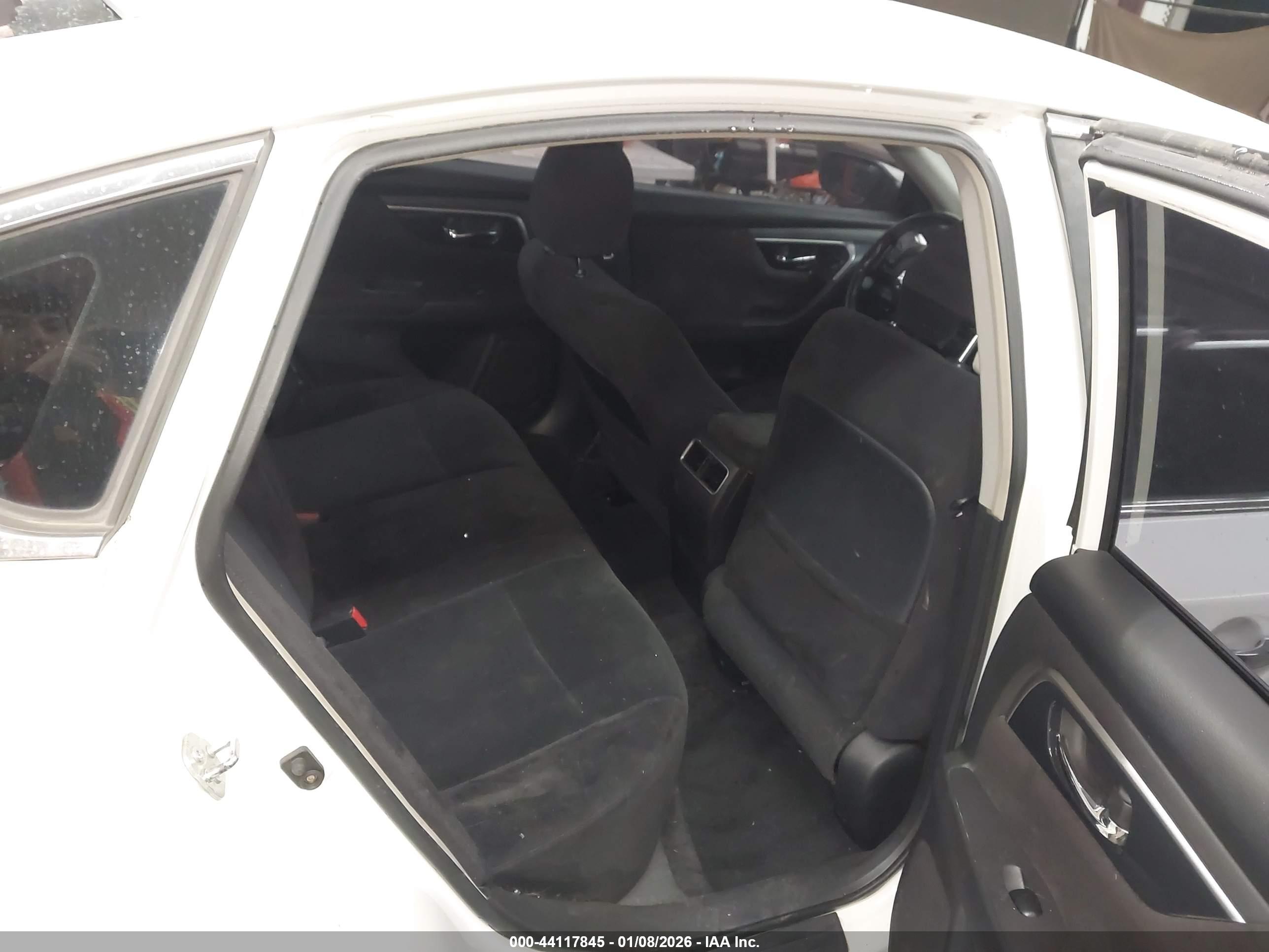 NISSAN ALTIMA image 8