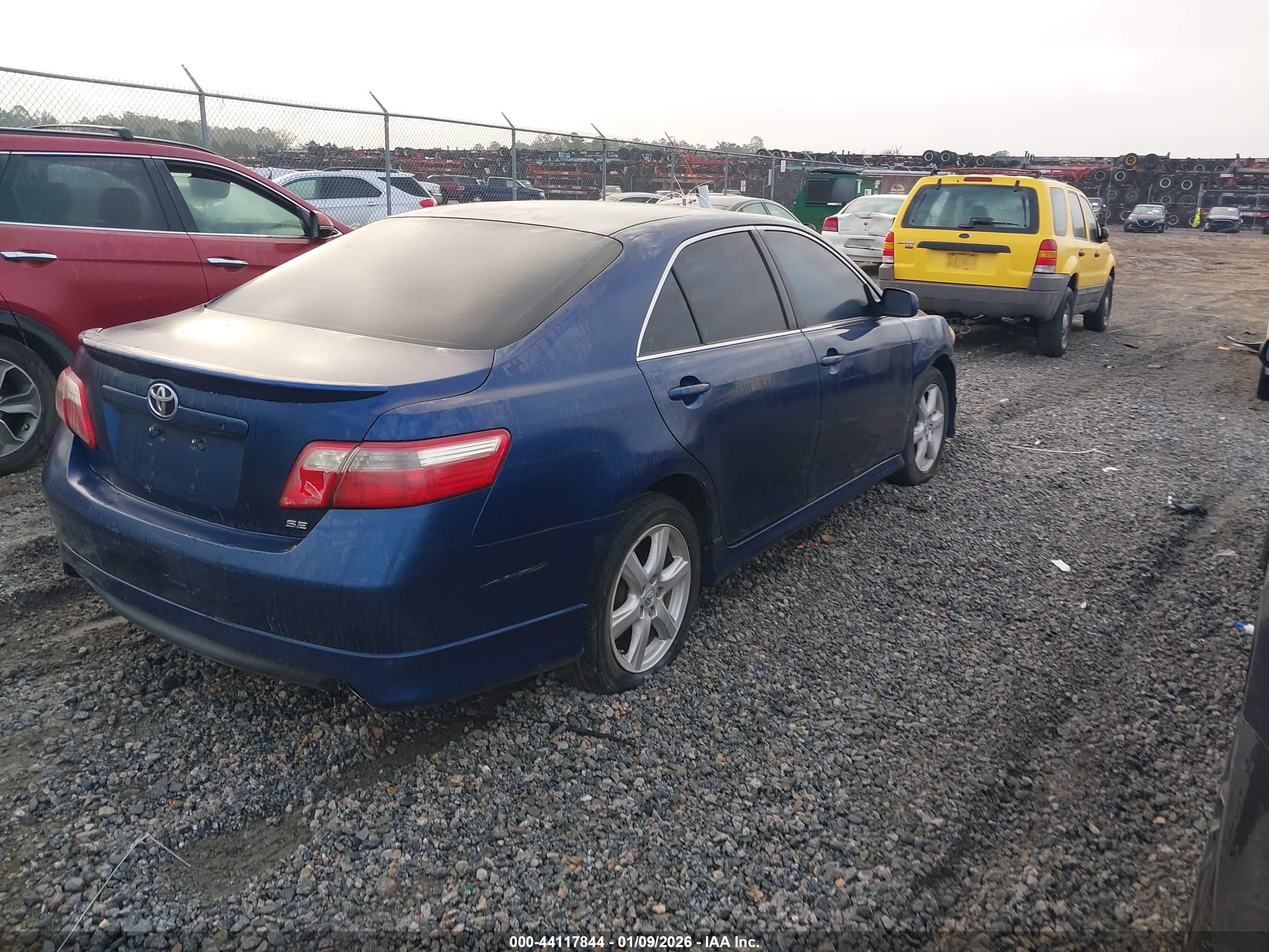 TOYOTA CAMRY image 4