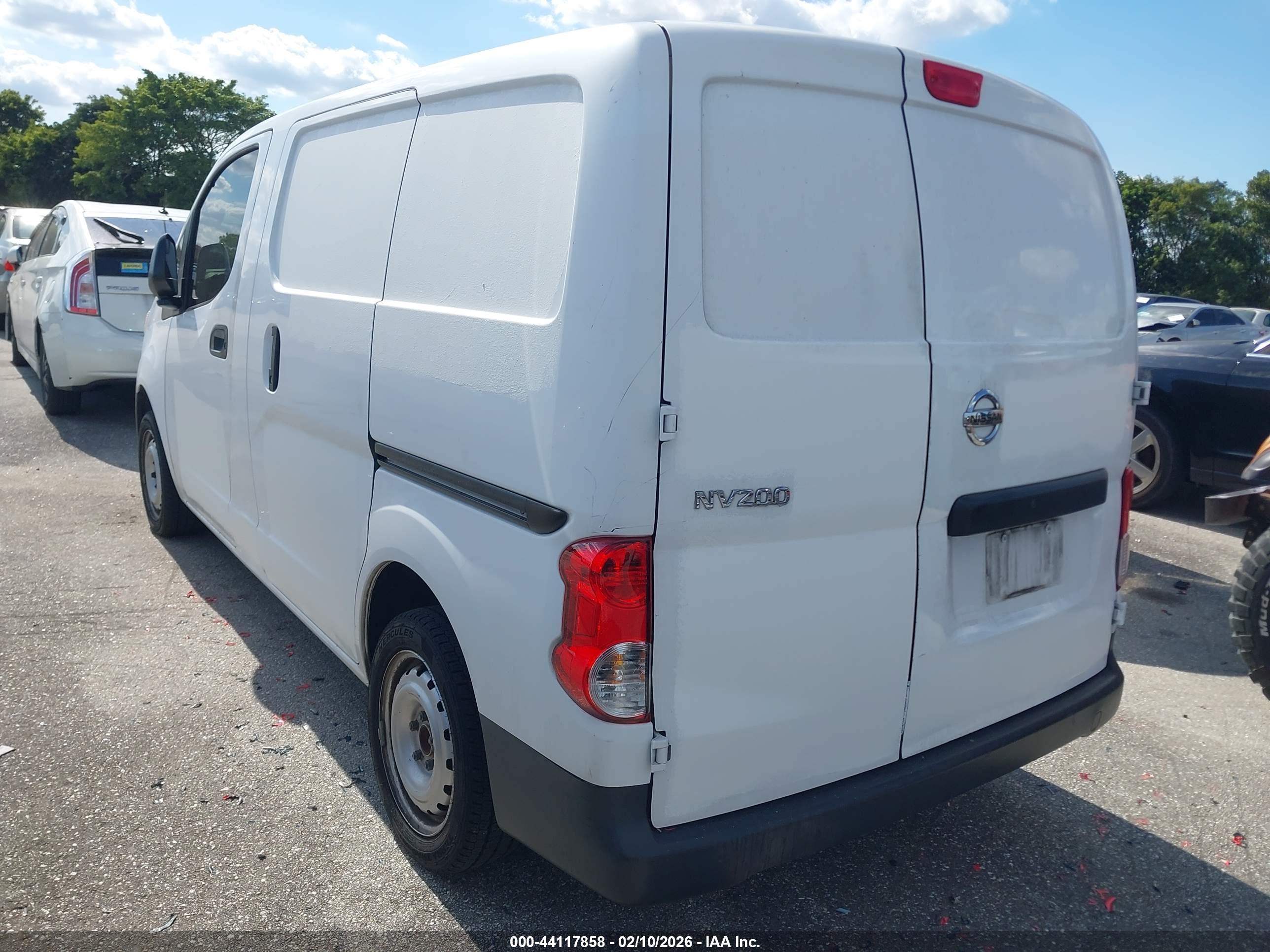 NISSAN NV200 image 3