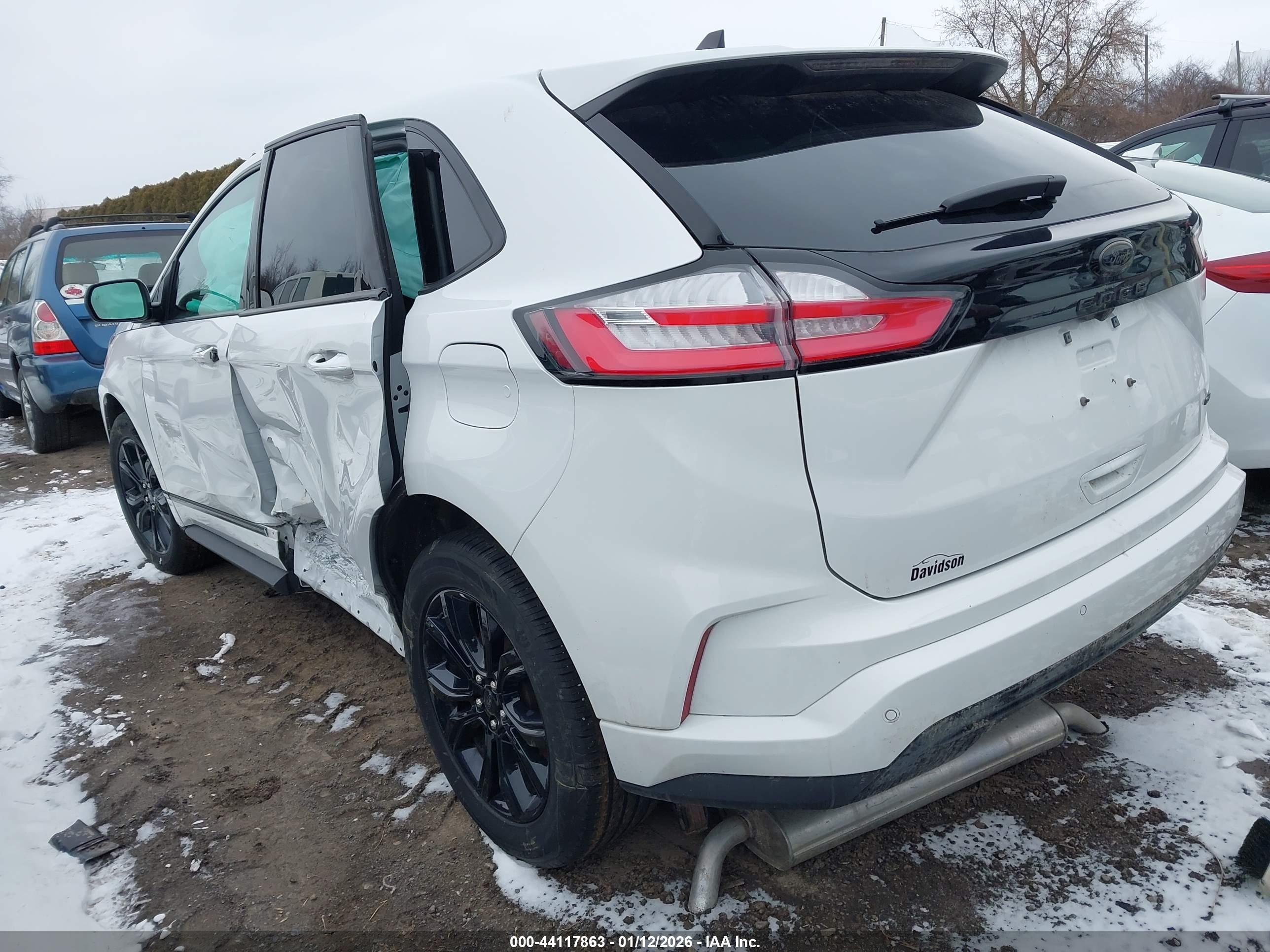 FORD EDGE image 3